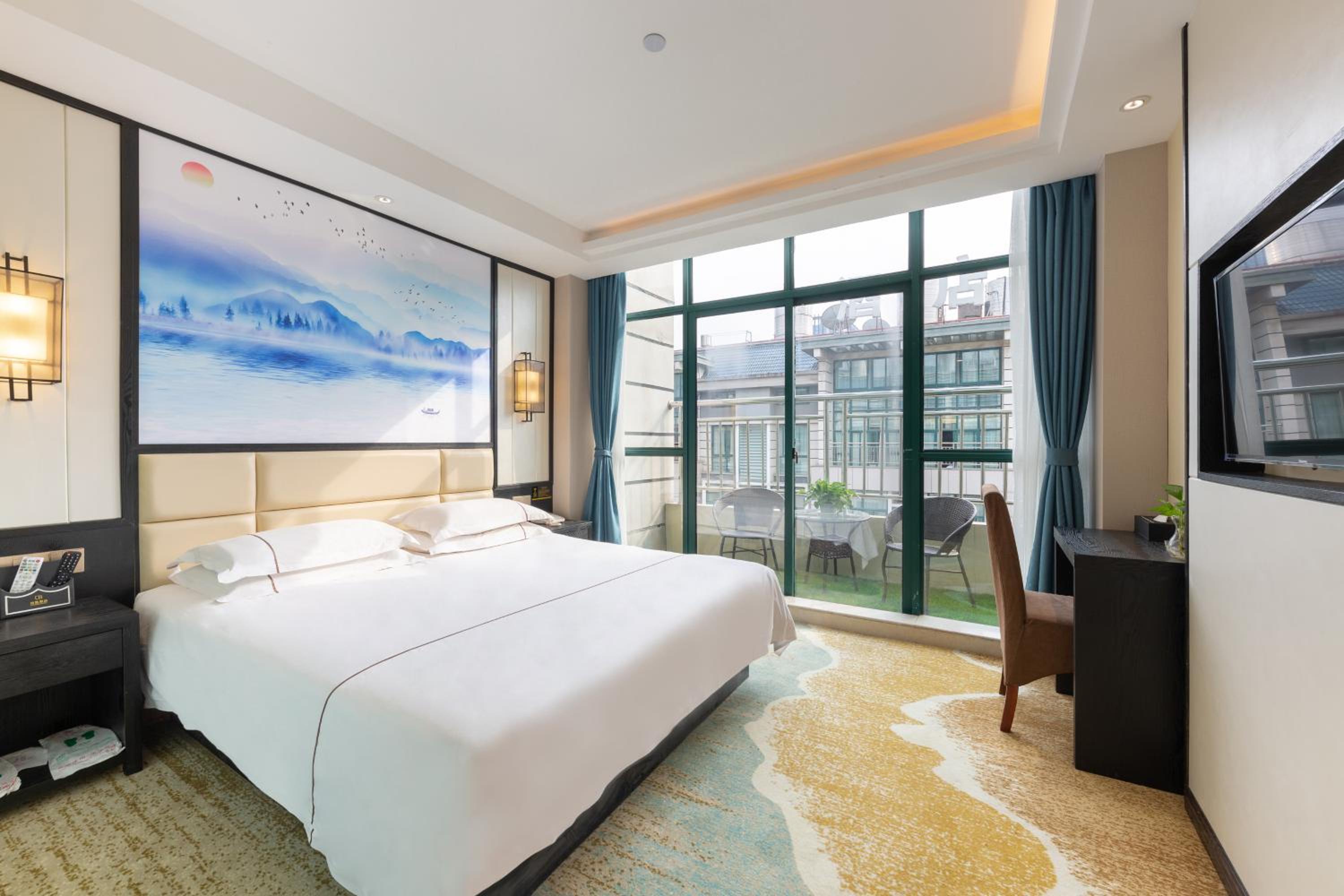 Deluxe Double Room with Balcony