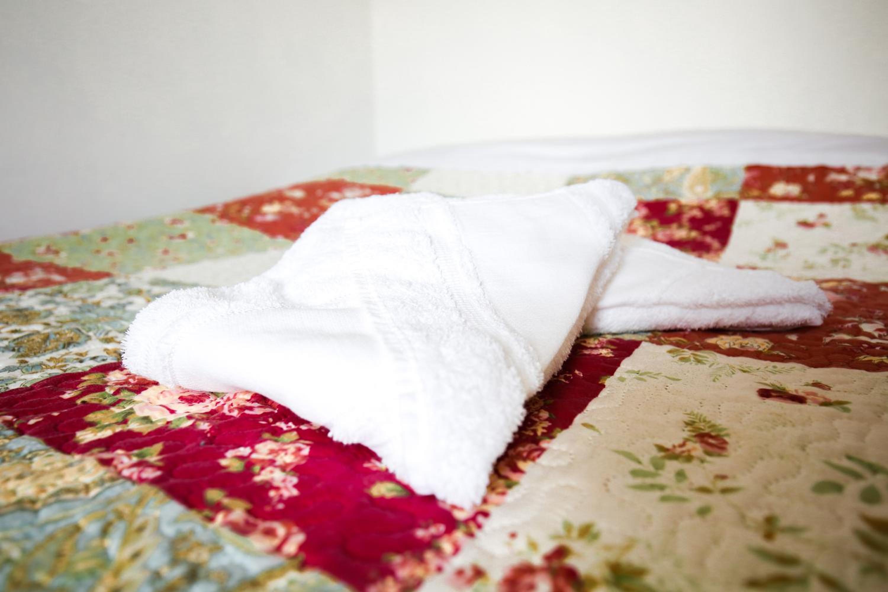 Double Room - Photo 11