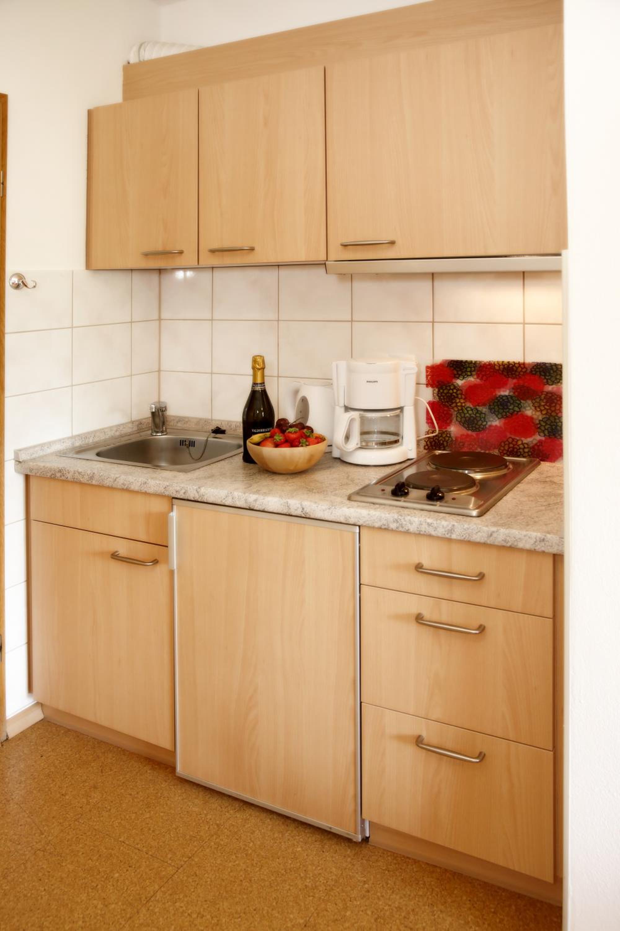 Apartment (3 Adults) photo 2
