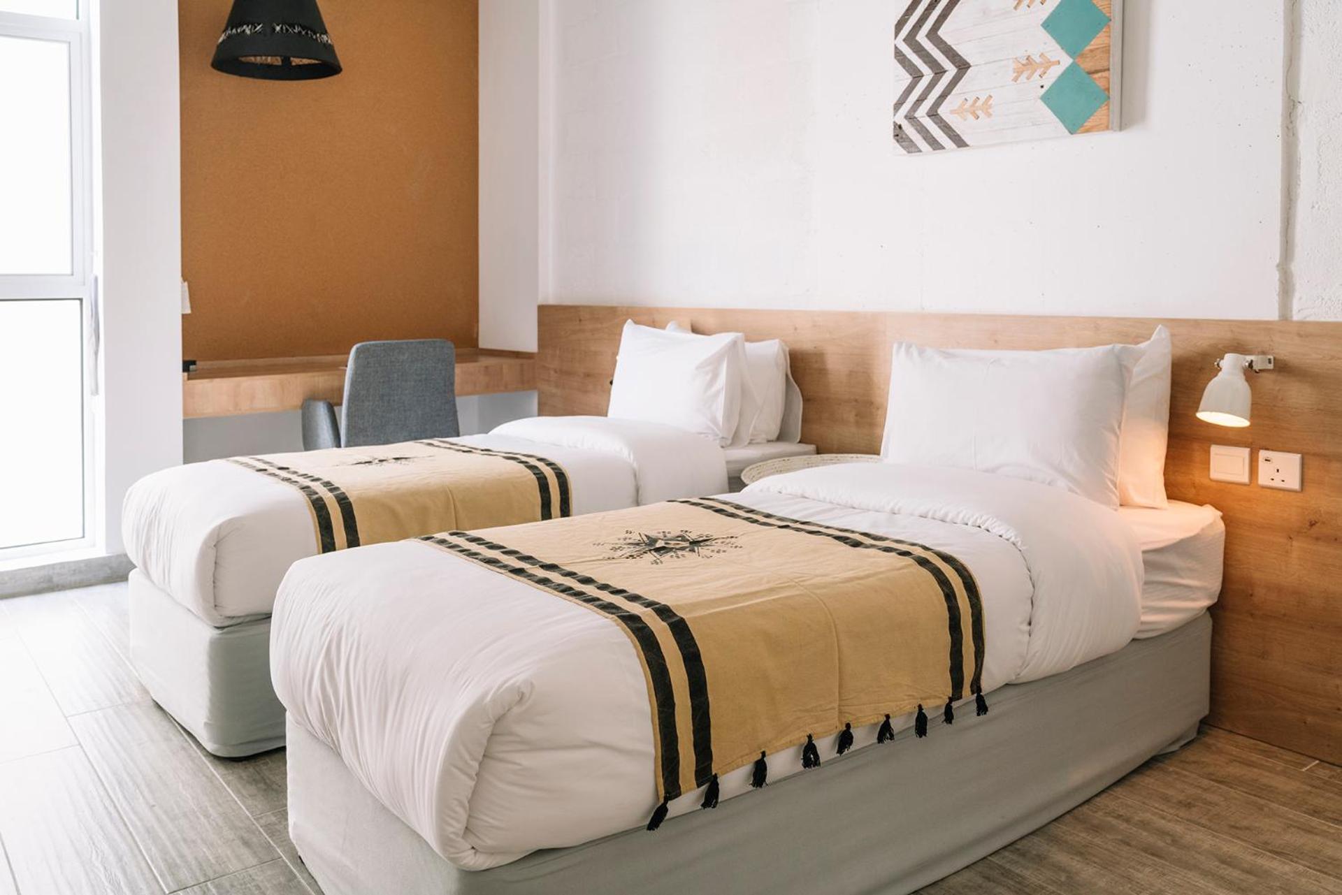Standard Twin Room - Photo 1