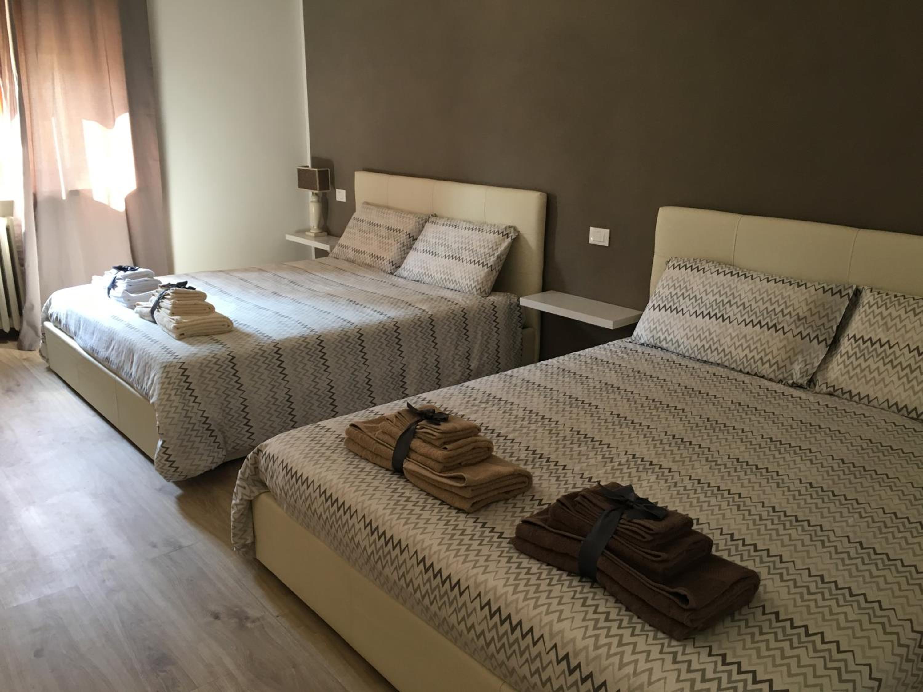 Quadruple Room with Private Bathroom - Photo 1