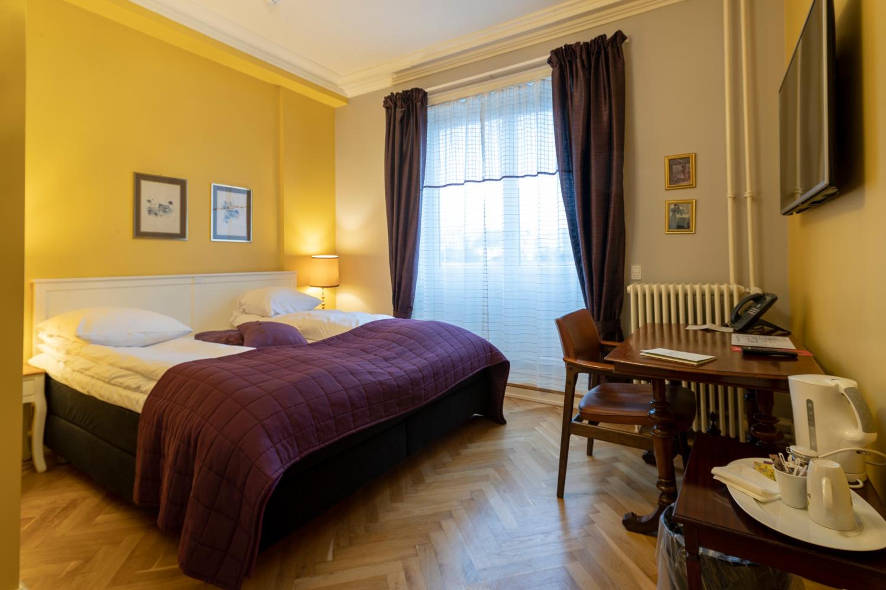 Deluxe Double Room photo 3