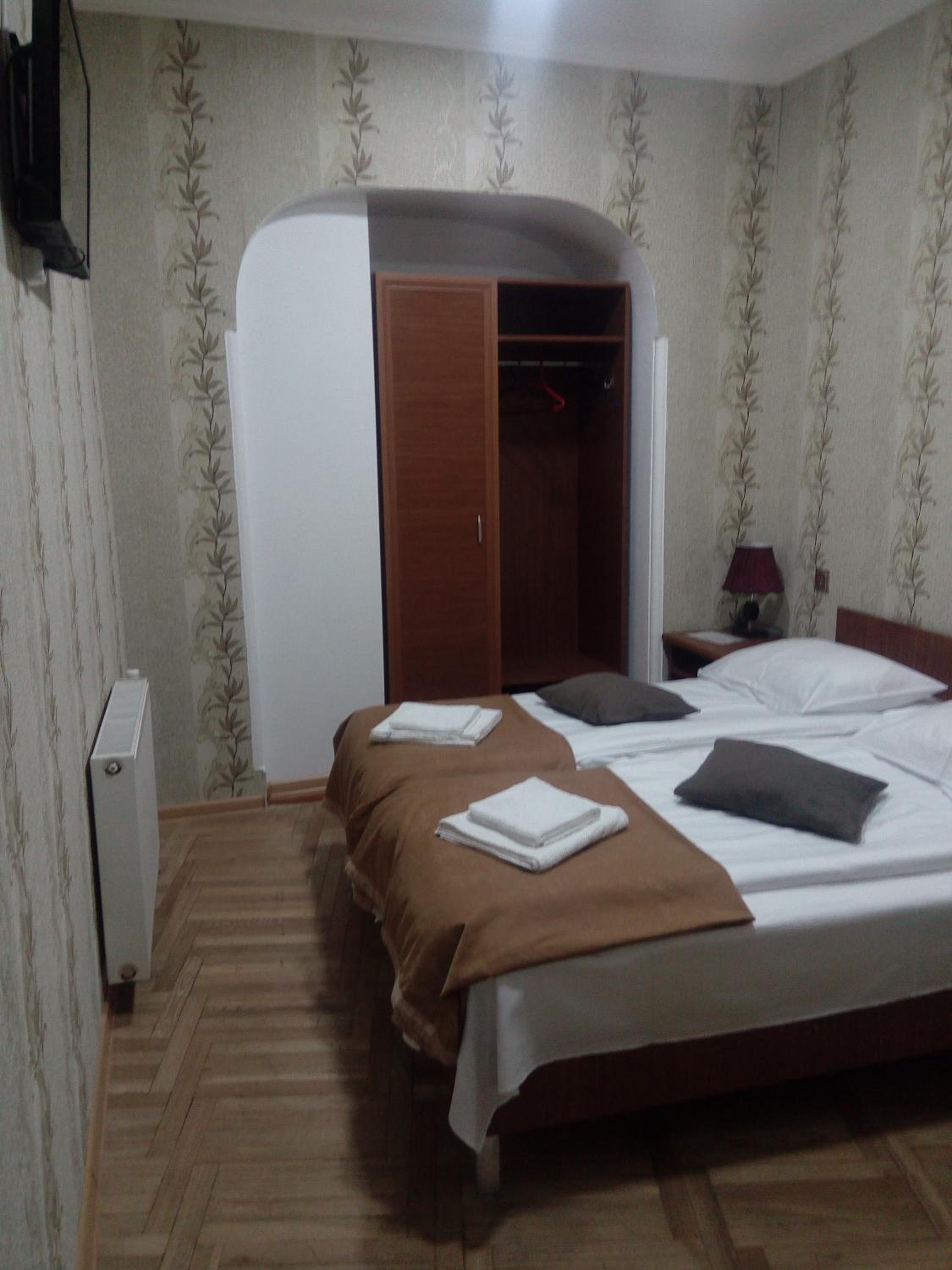Twin Room with Private Bathroom