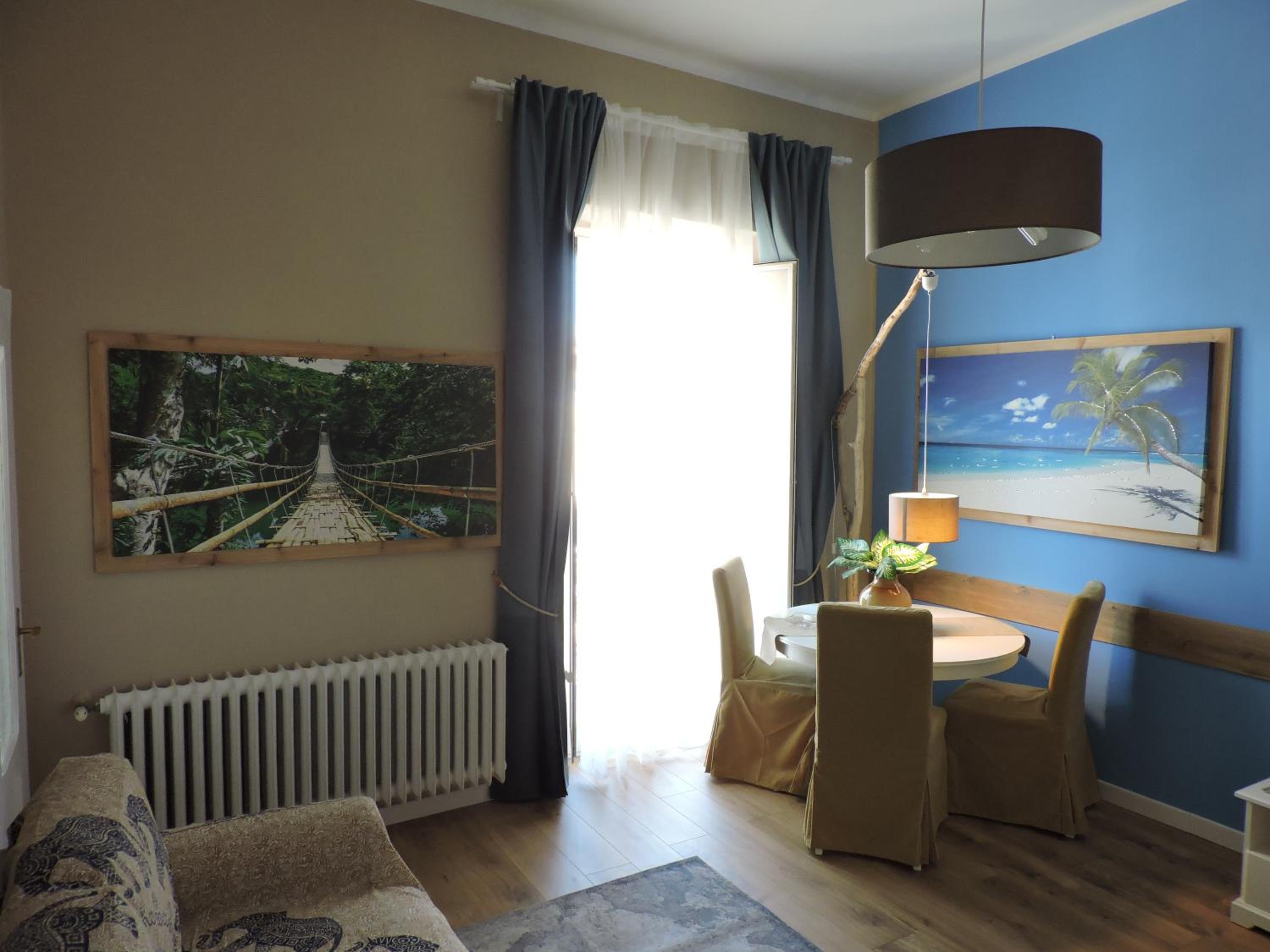 Family Room with Private Bathroom - Photo 20