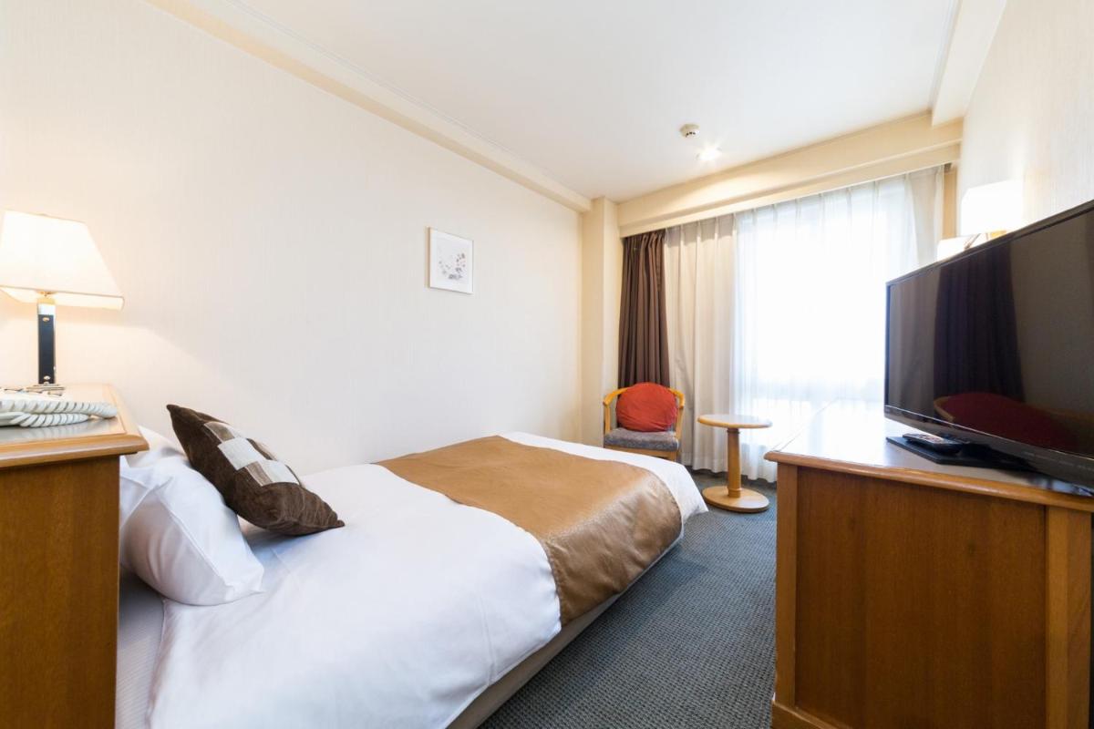Single Room - Non-Smoking - Photo 1