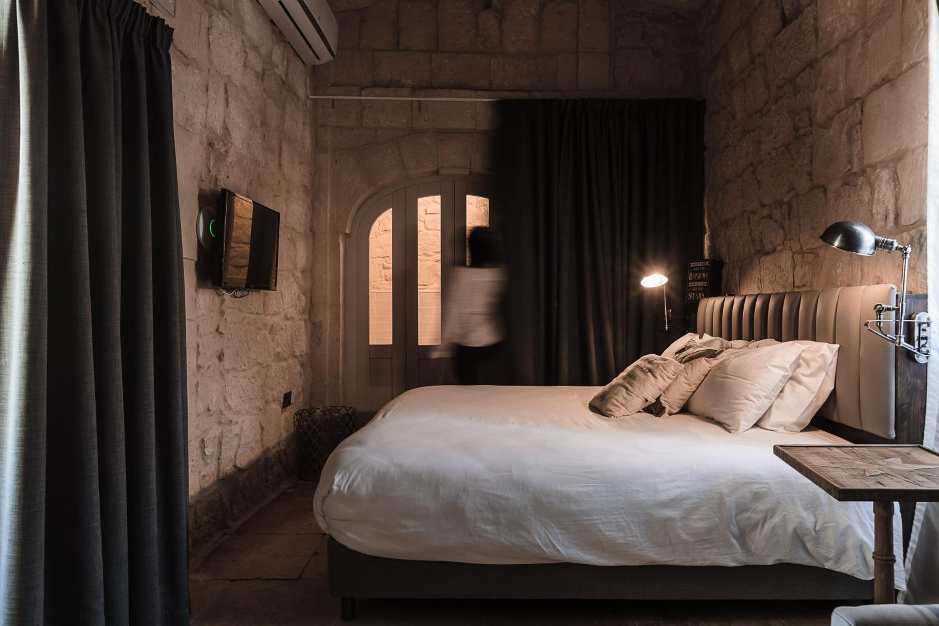 Superior Double or Twin Room - Photo 1