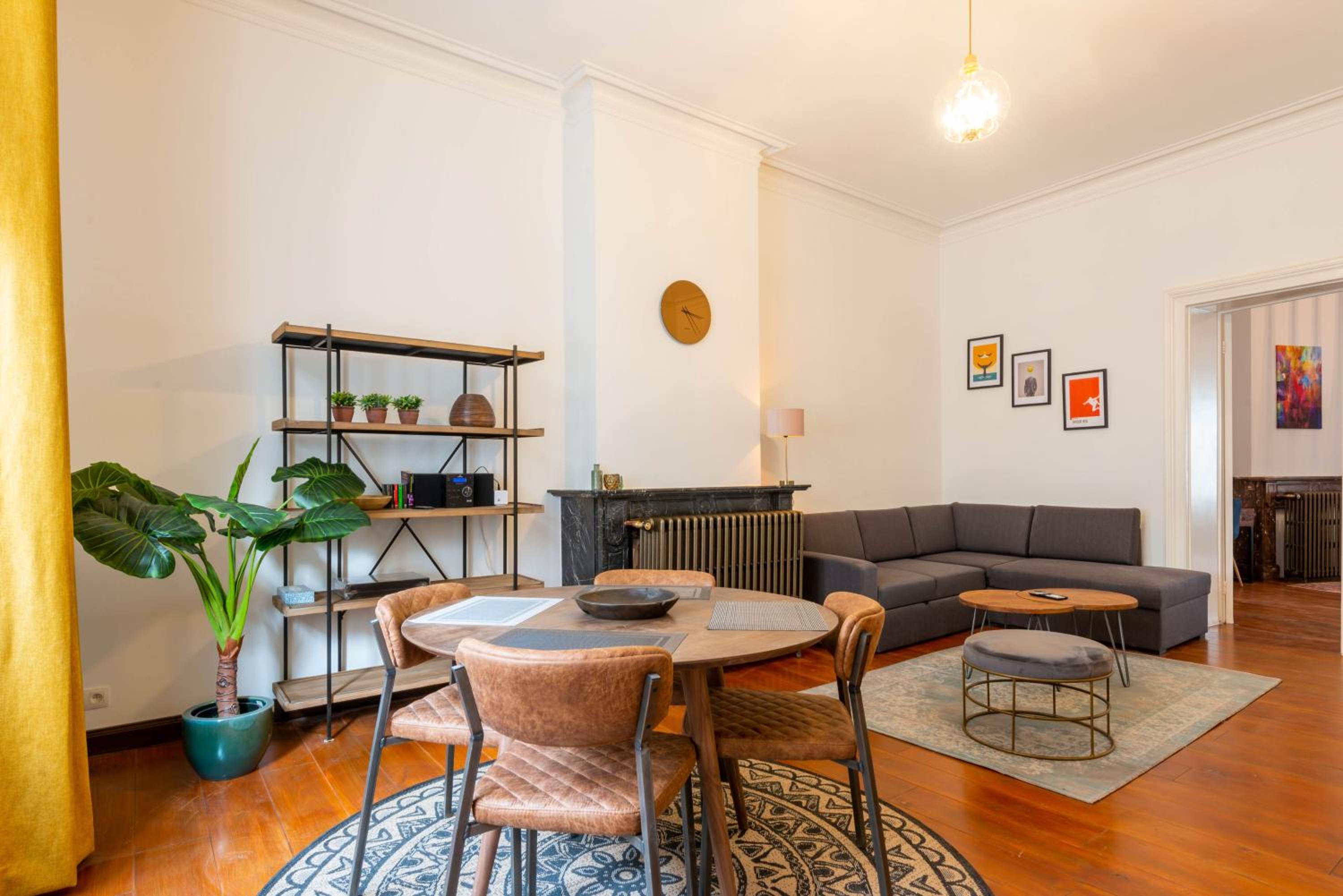 One-Bedroom Apartment - Photo 16