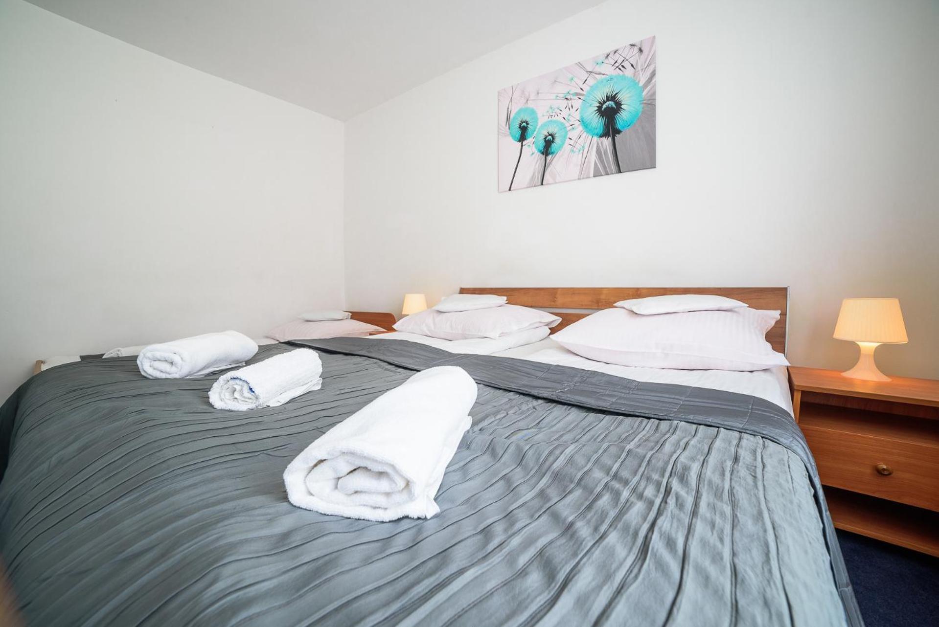 Triple Room with Private Bathroom photo 2