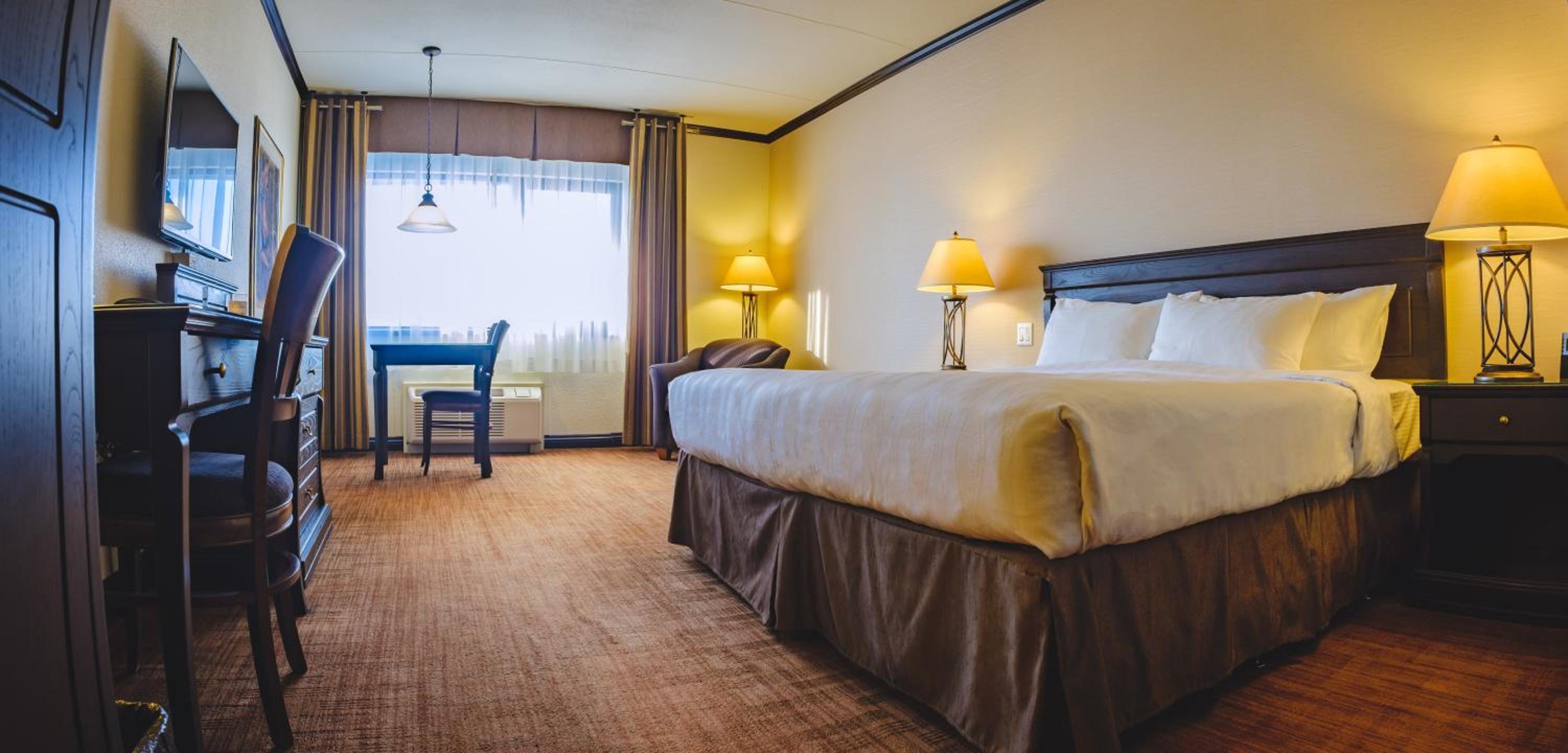 Spacious Queen Room photo 1