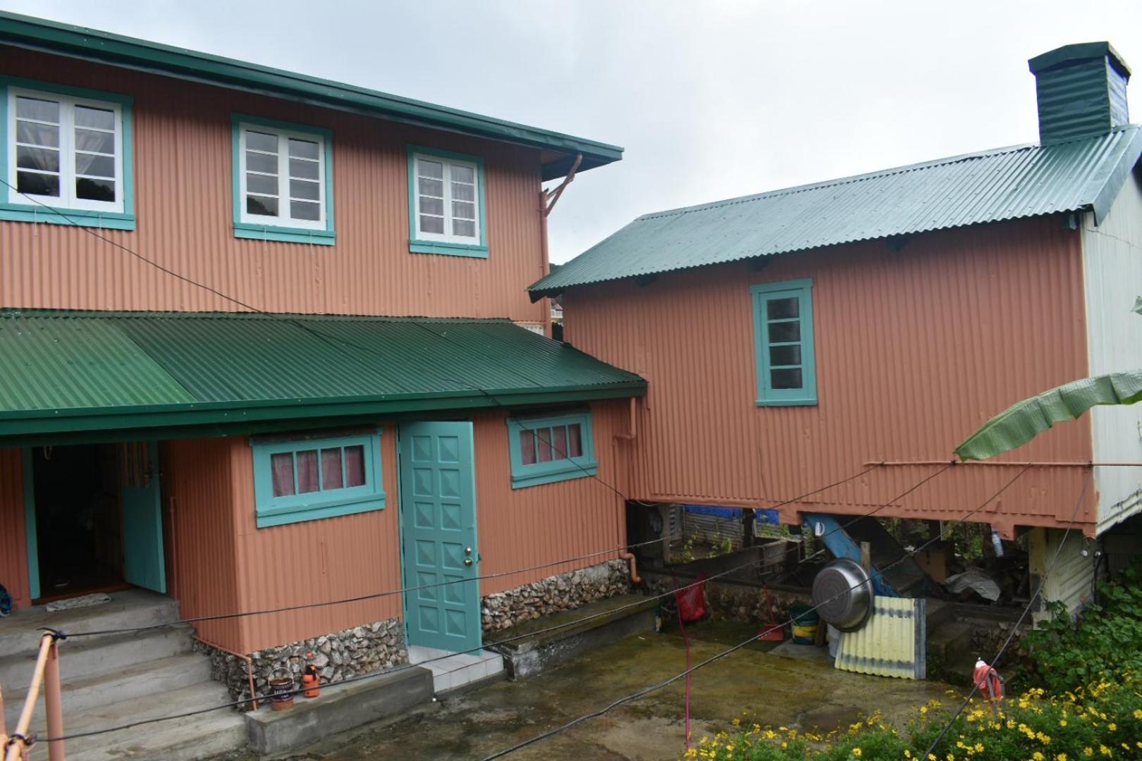 Four-Bedroom House - Photo 10