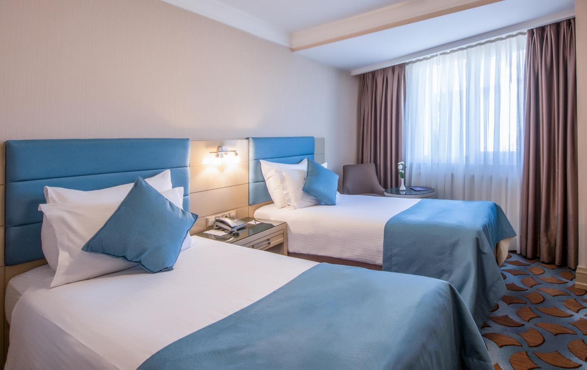 Standard Double or Twin Room photo 2