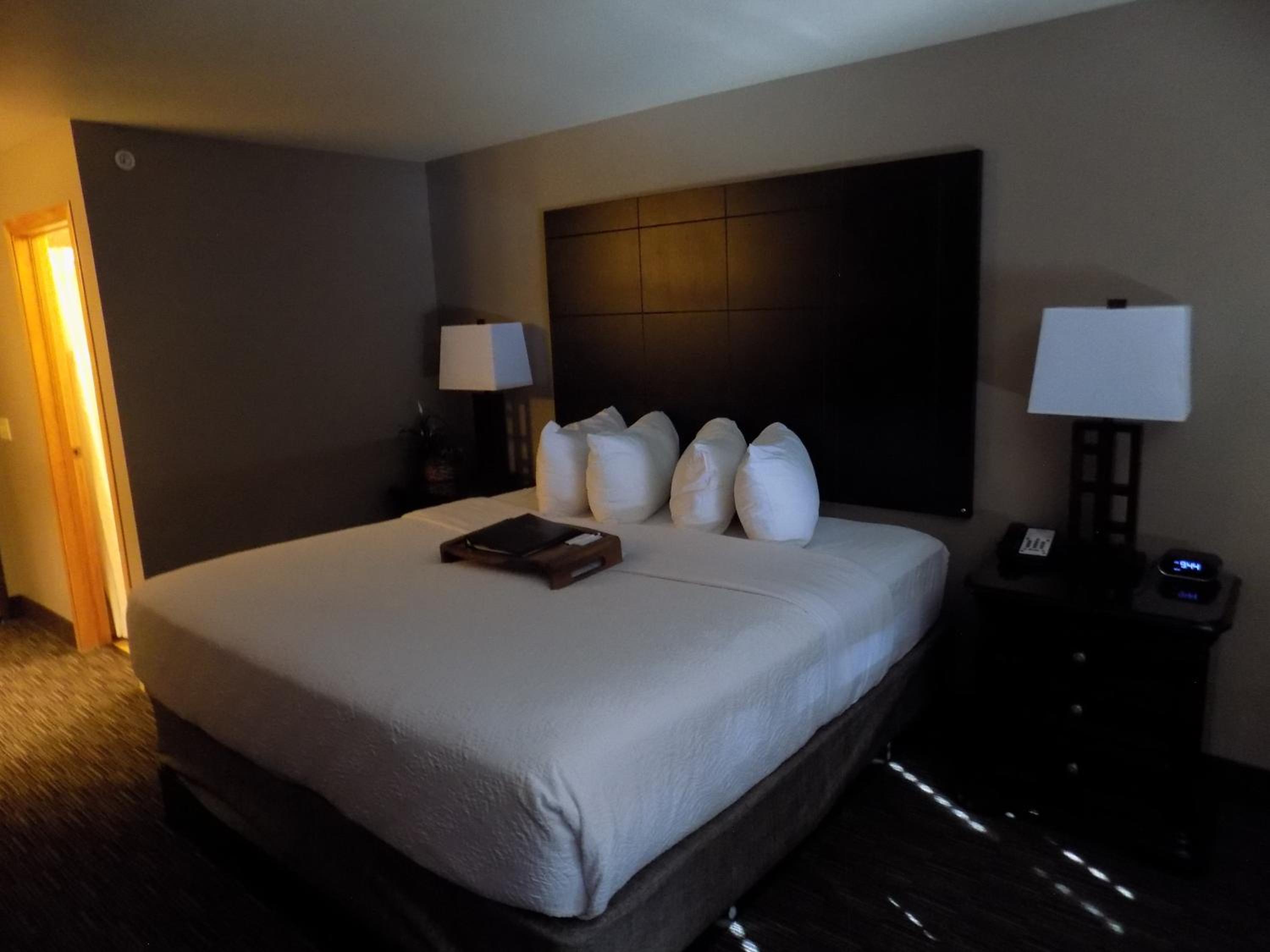 Standard King Room