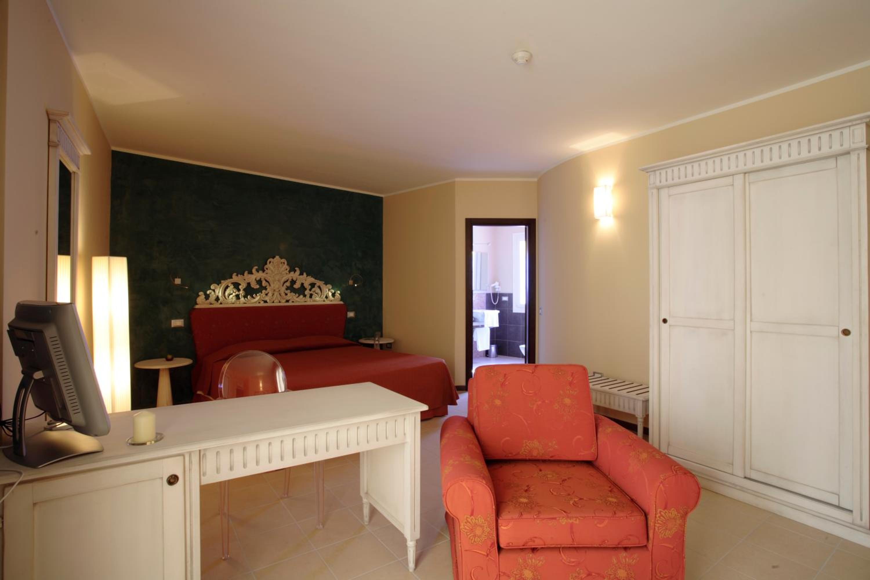 Junior Suite - Photo 1