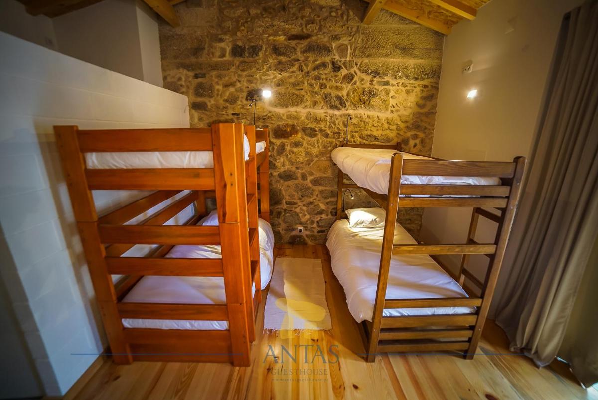 Large Double Room - Photo 9