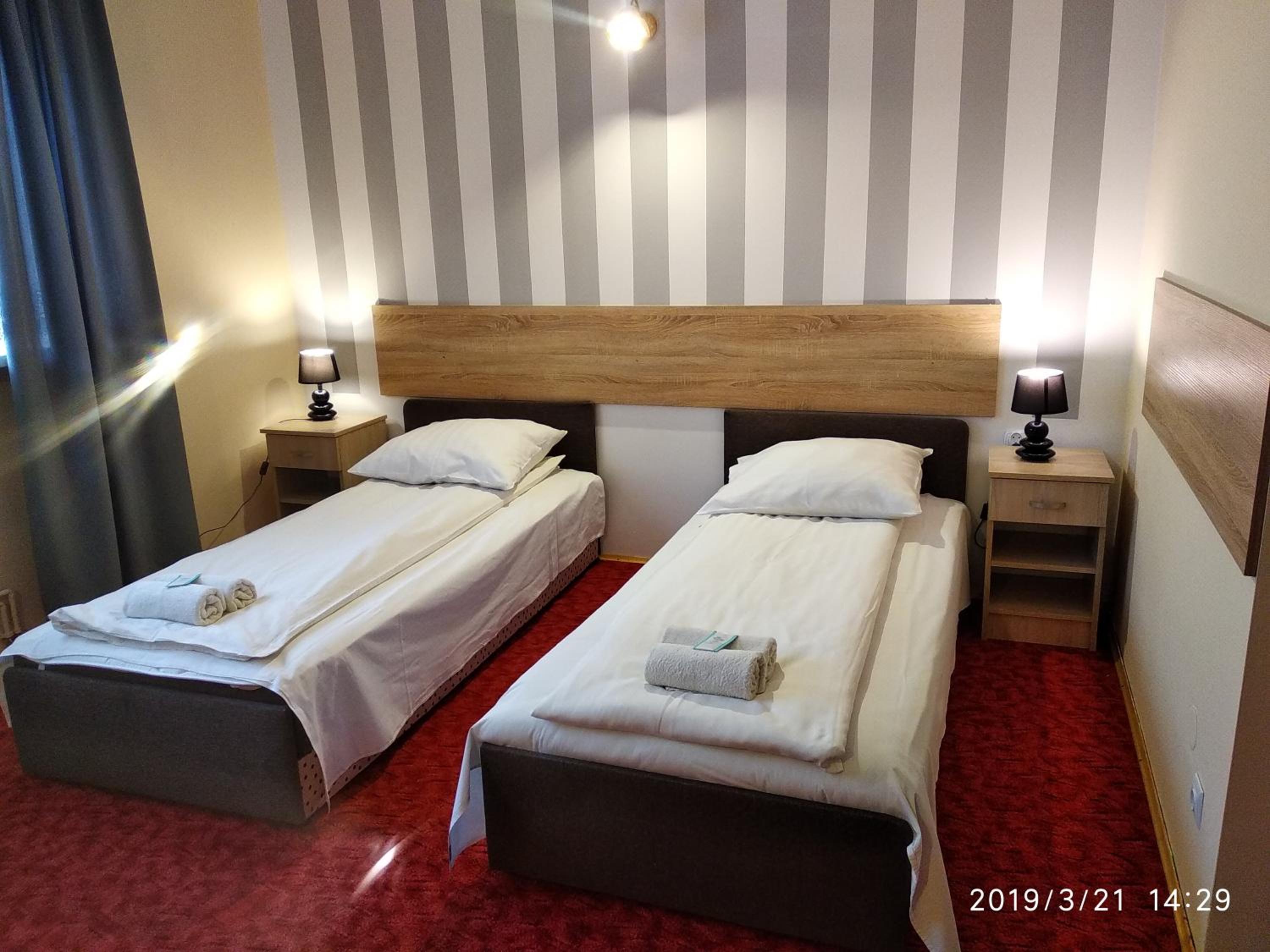 Comfort Triple Room with Shower - Photo 4