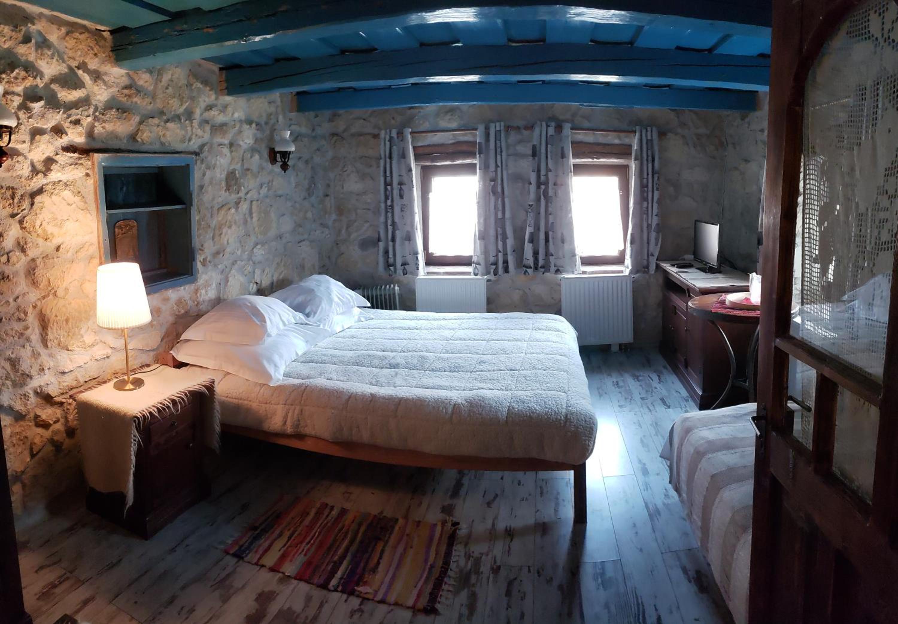 Apartment - Ground Floor - Photo 3