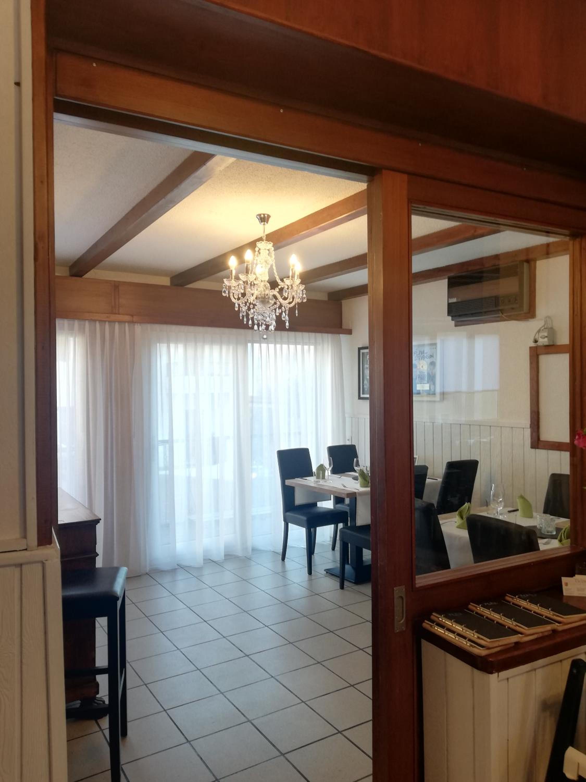 Three-Bedroom Apartment - Photo 39