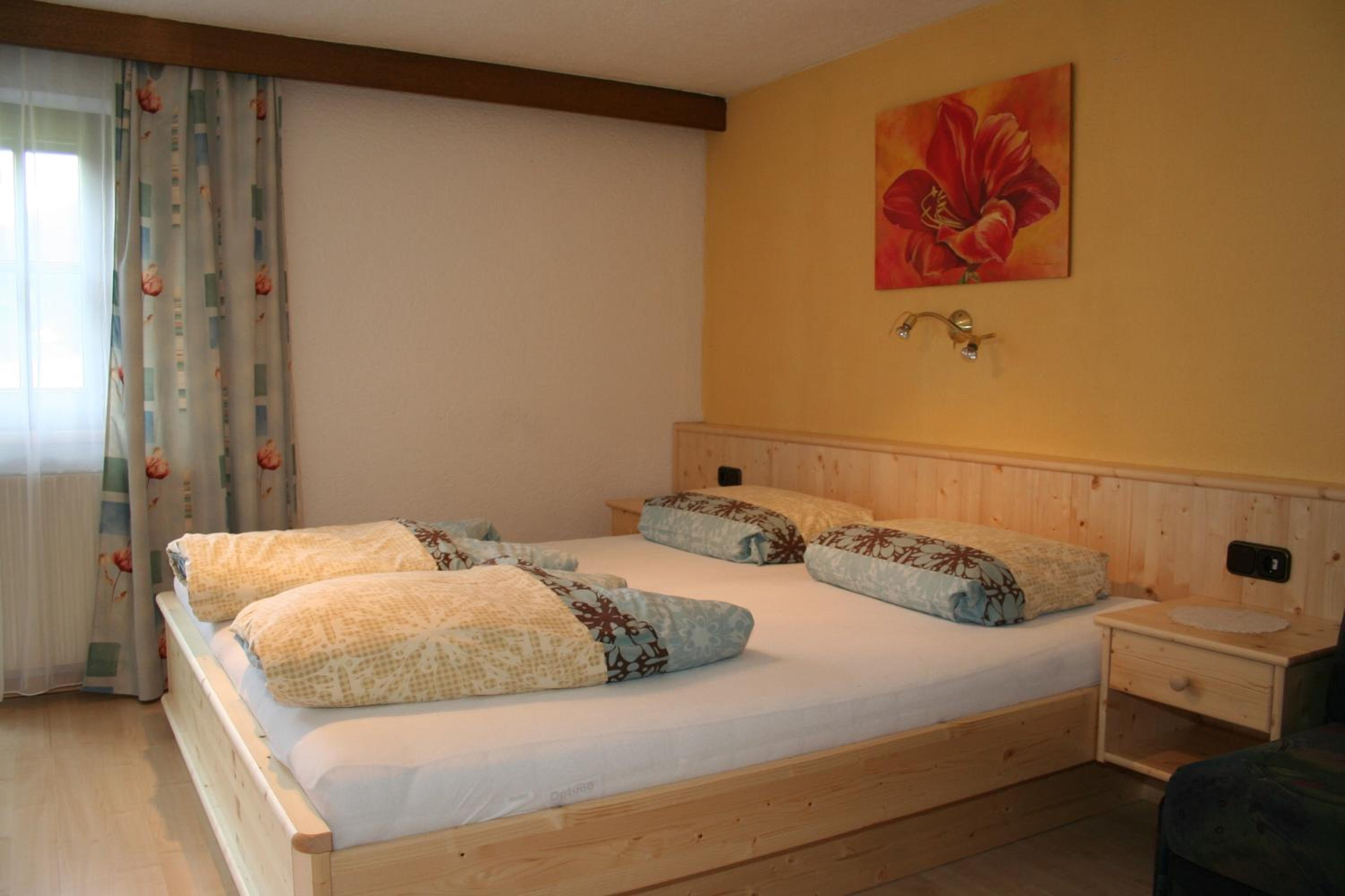One-Bedroom Apartment With Balcony