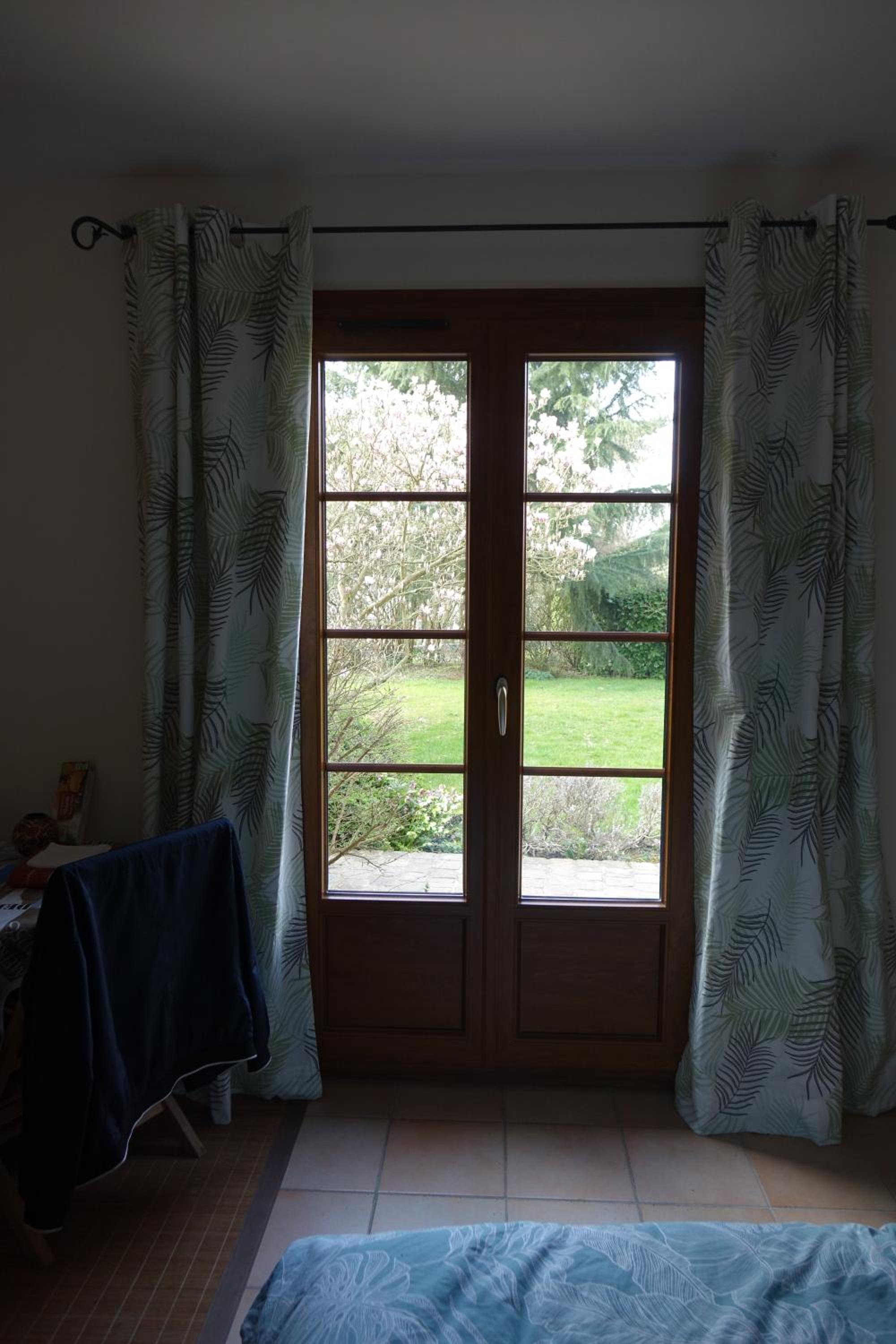 Large Double Room - Photo 2