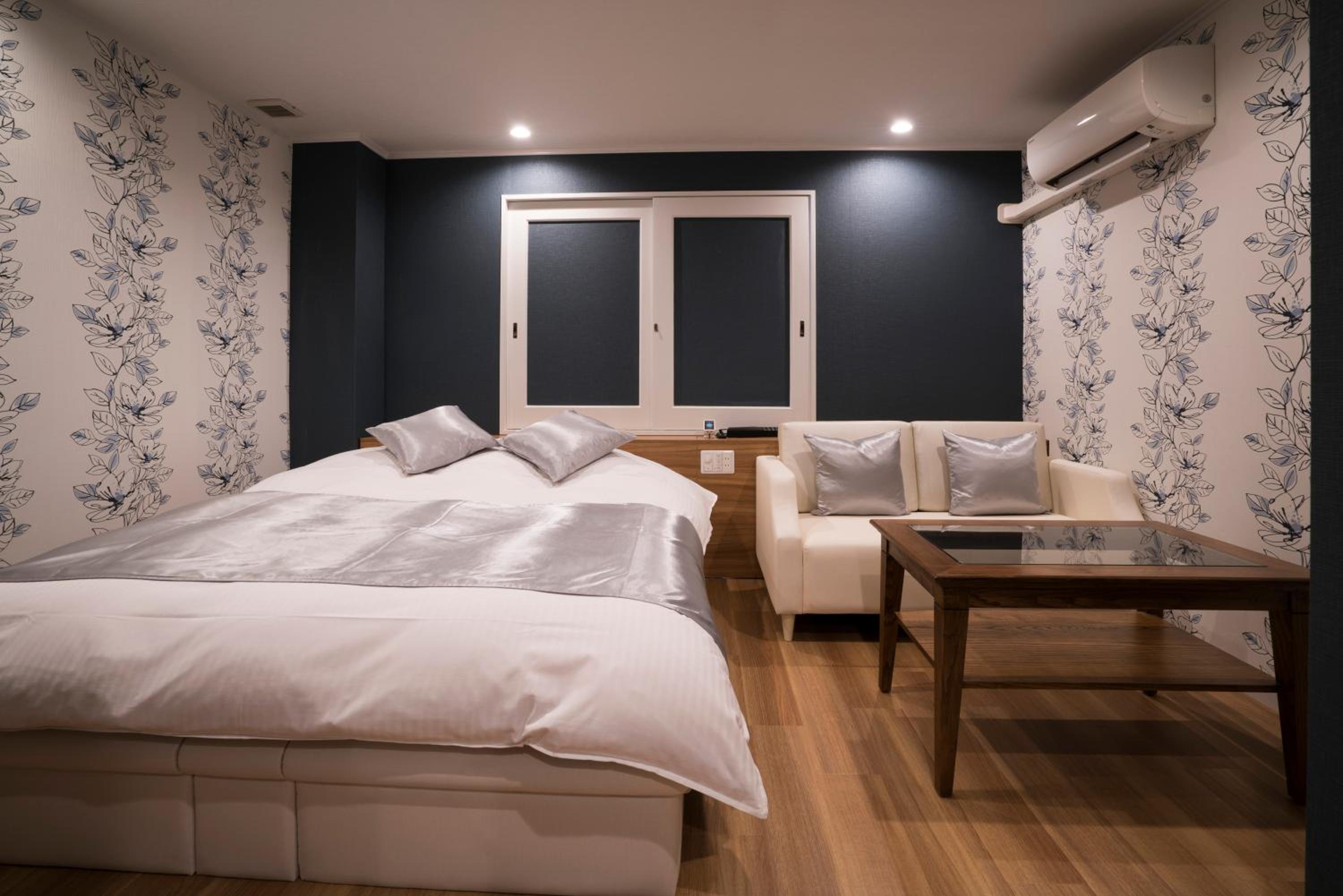 Standard Double Room - Photo 4