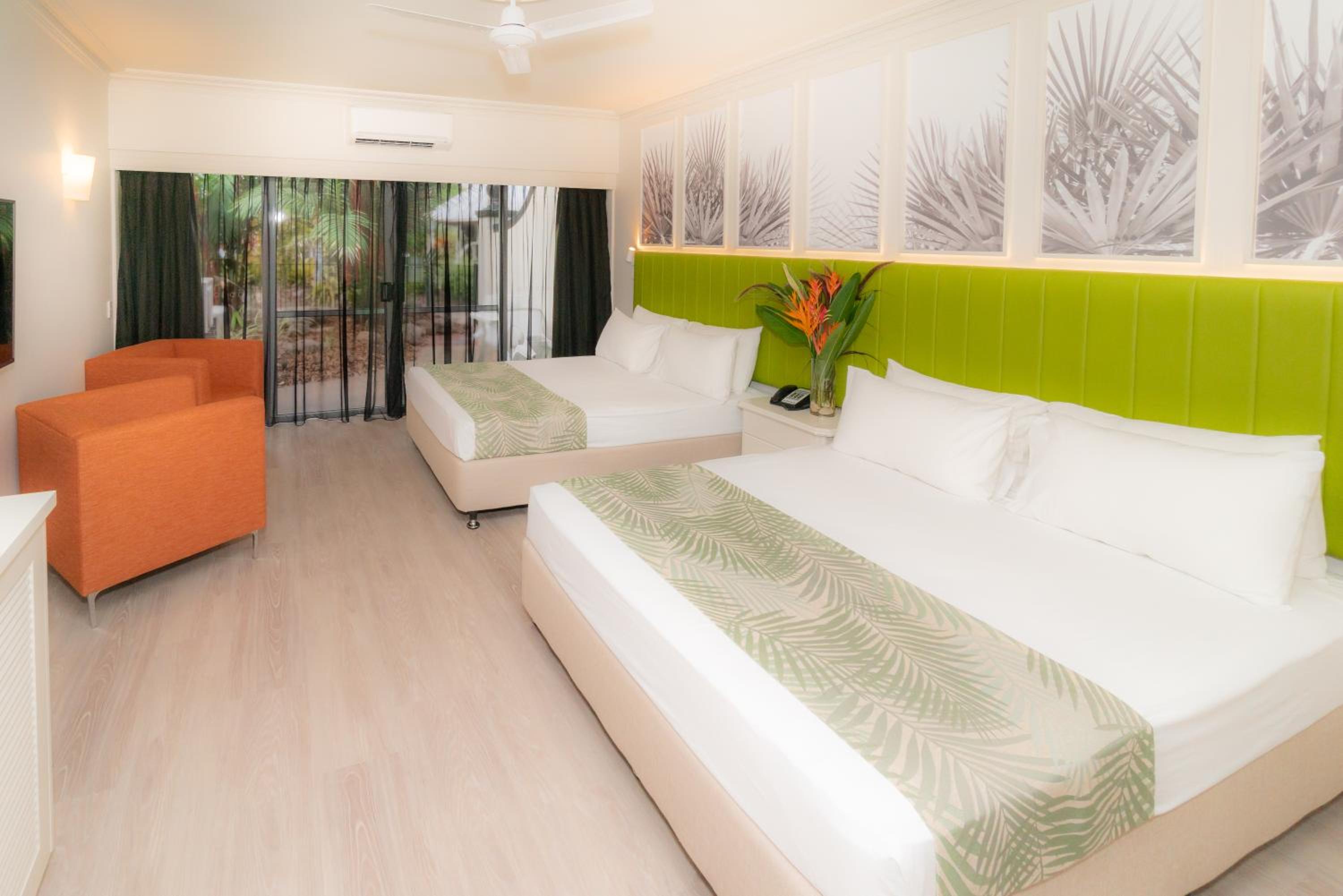 SUPERIOR Room (2 Queen Beds) - Photo 5