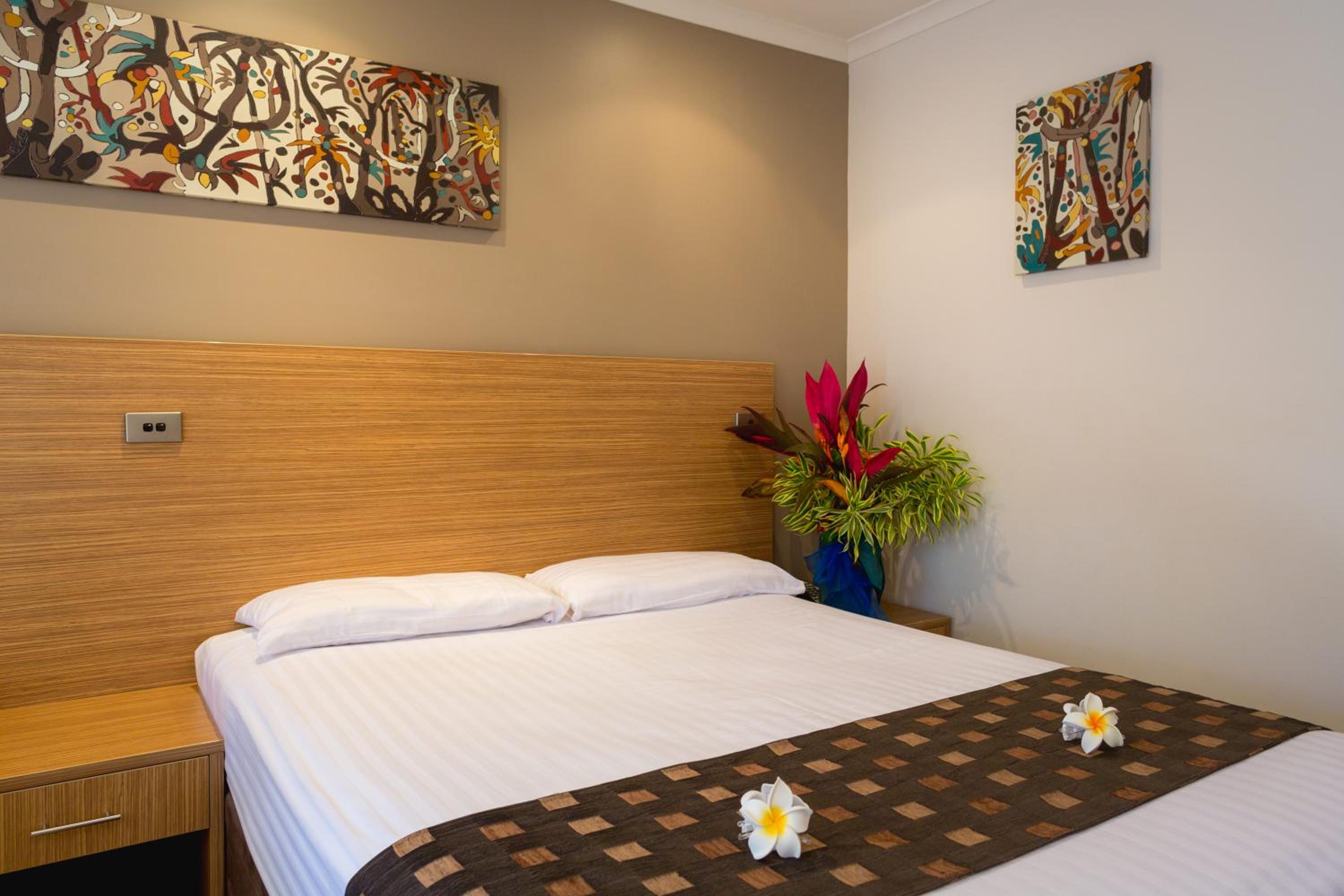 Resort King Room - Photo 5