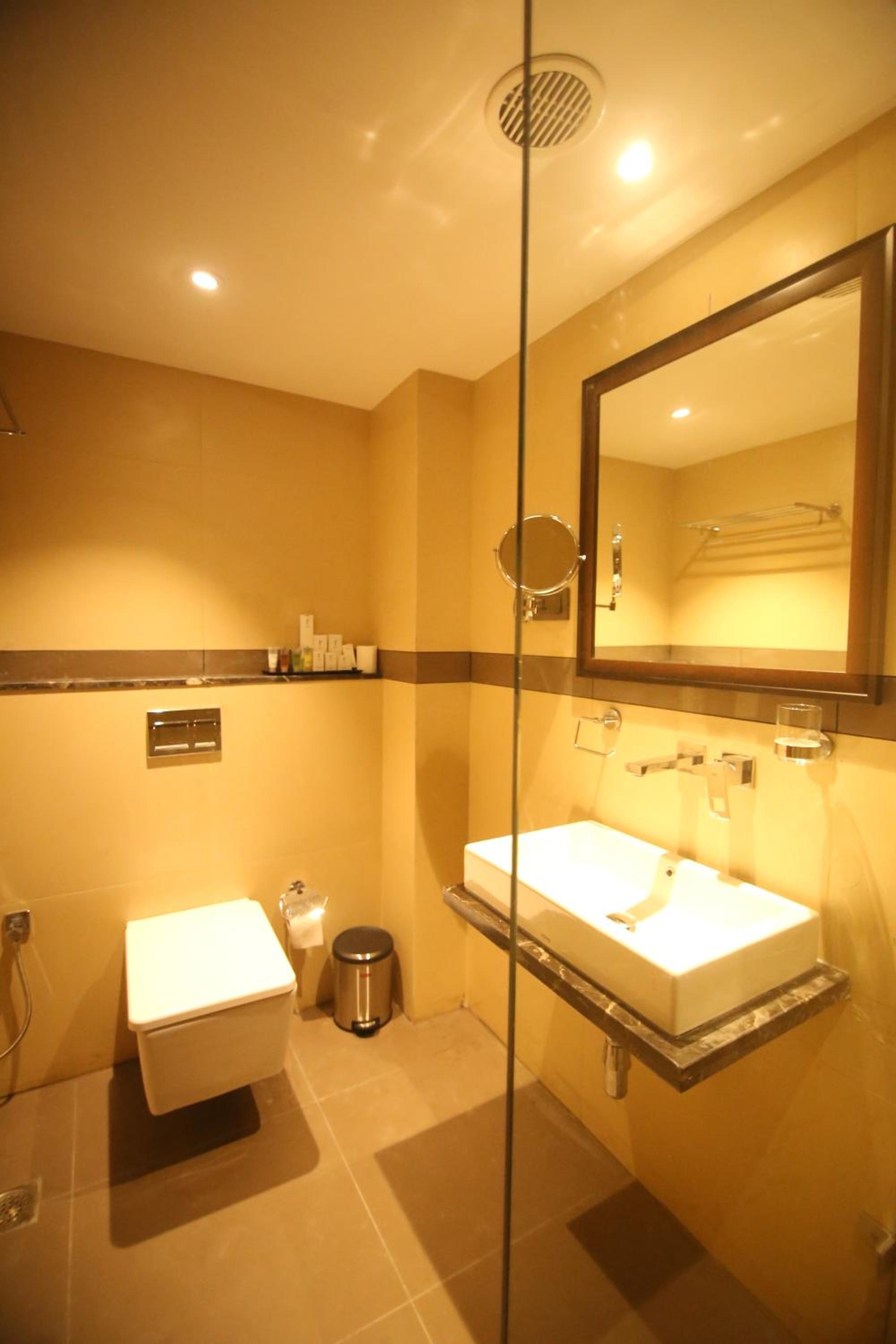 Double Room with Private Bathroom photo 3