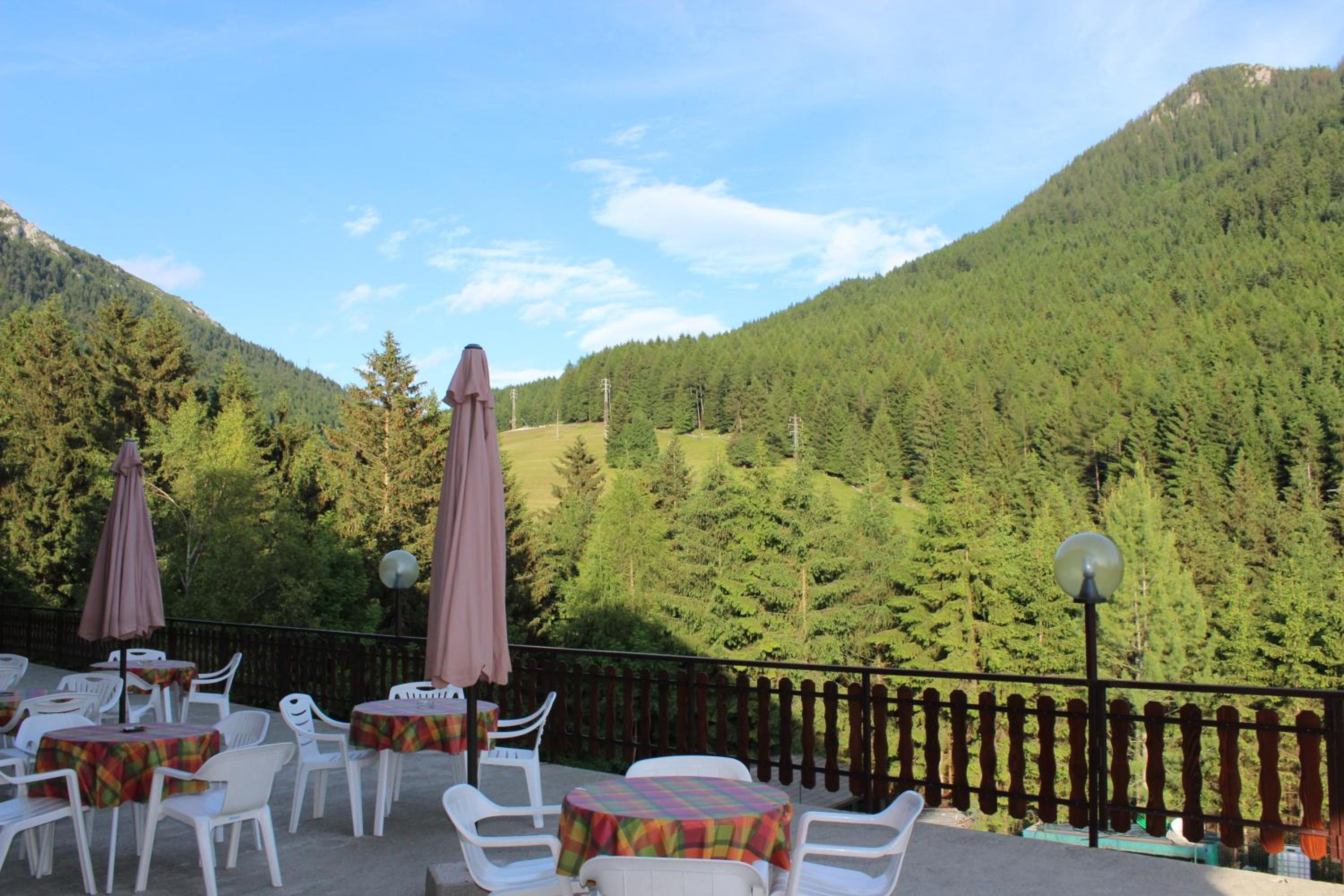 Triple Room with Balcony and Mountain View - Photo 7