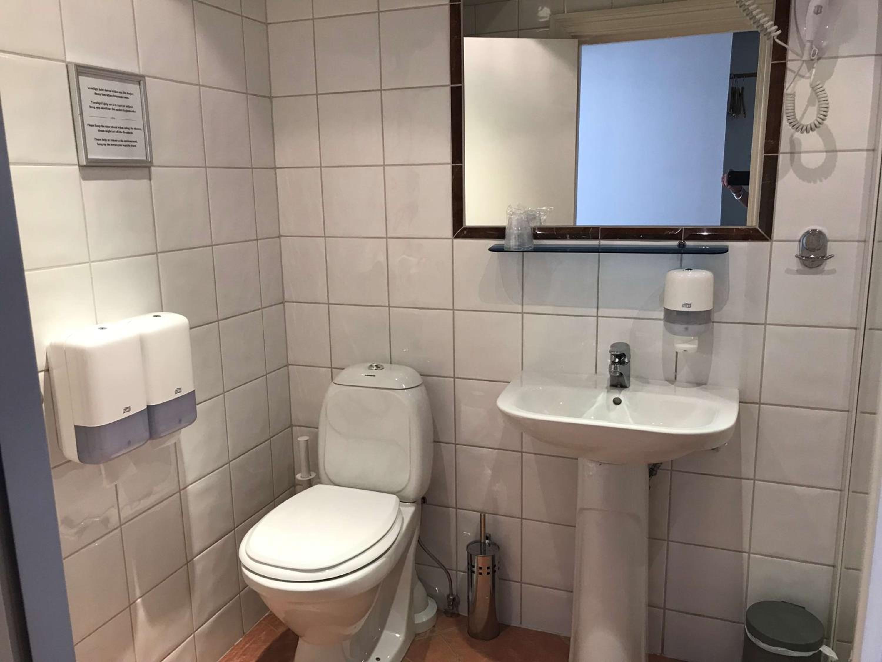 Double Room Budget - Photo 3