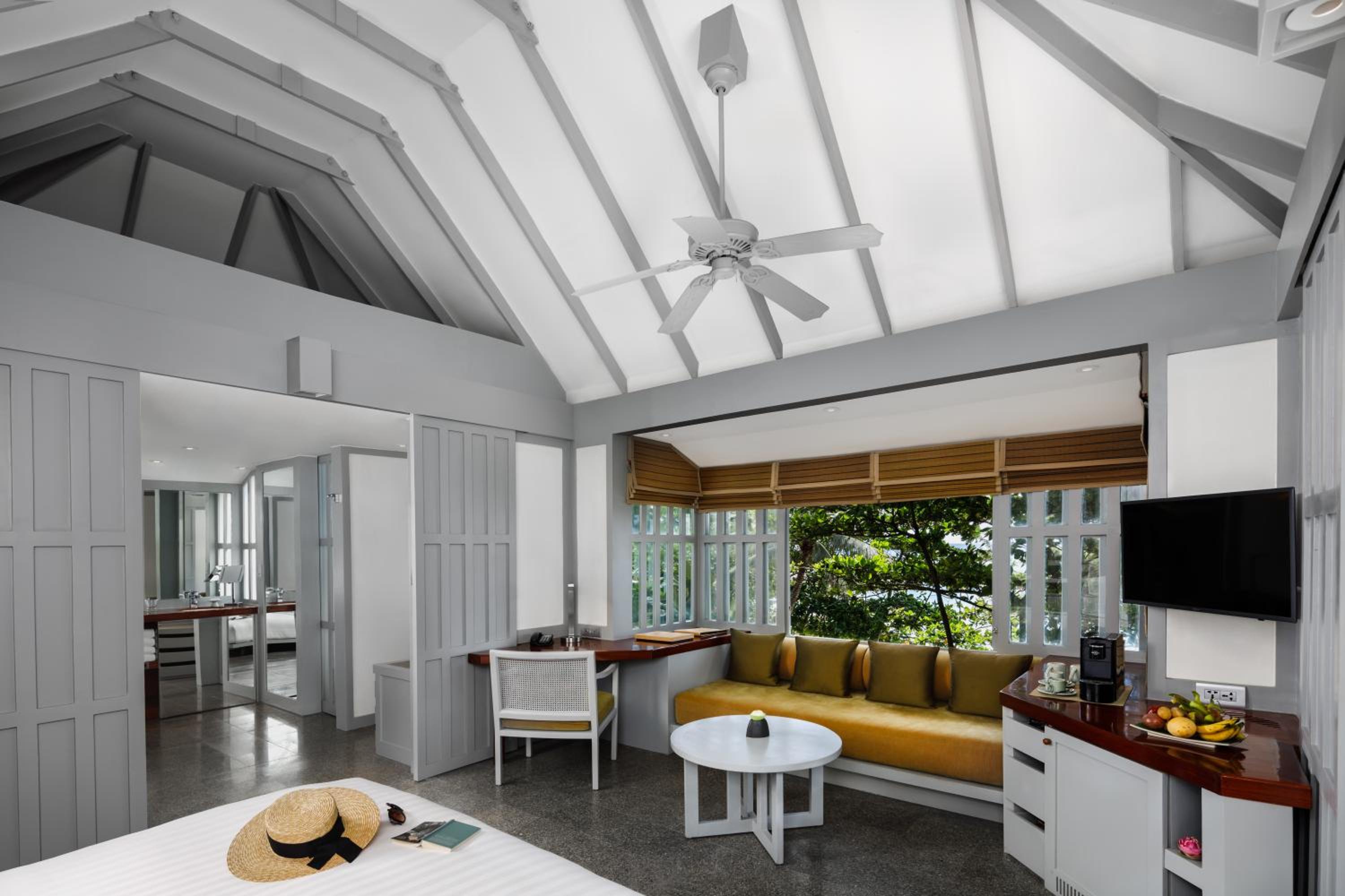 One-Bedroom Hillside Cottage - Photo 1