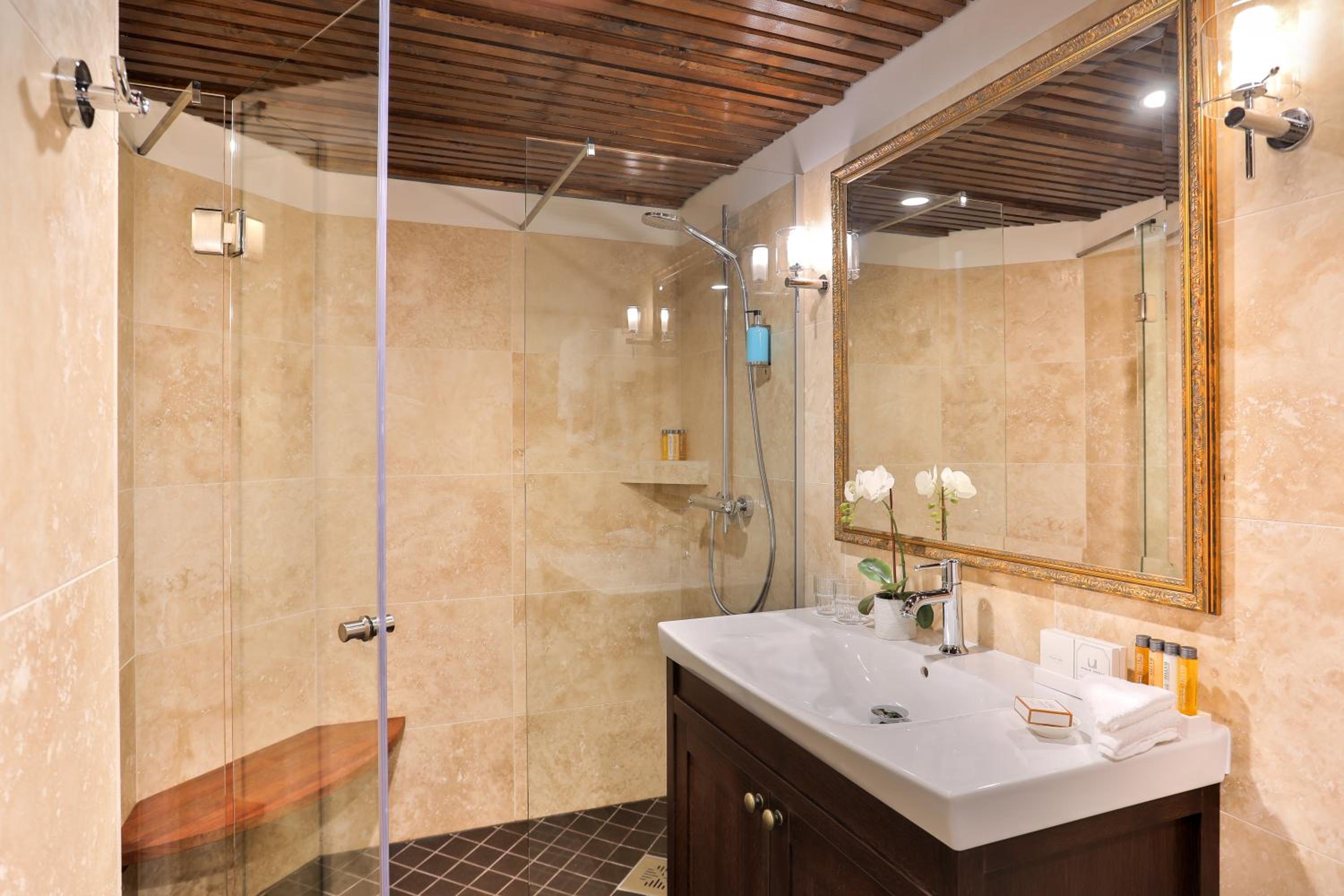 Zen Deluxe Junior Suite with SPA Bath - Photo 11