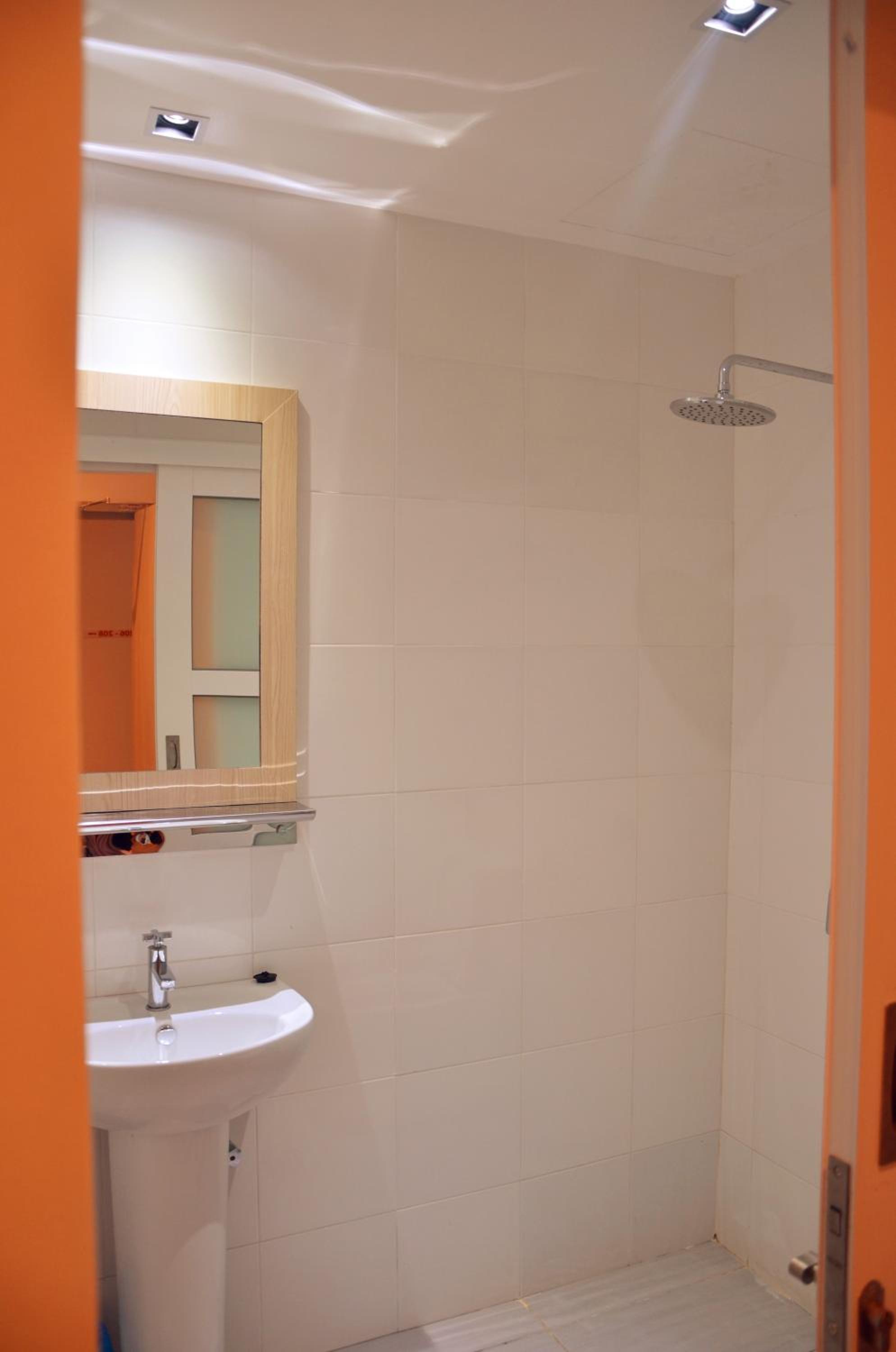 Twin Room - Photo 1