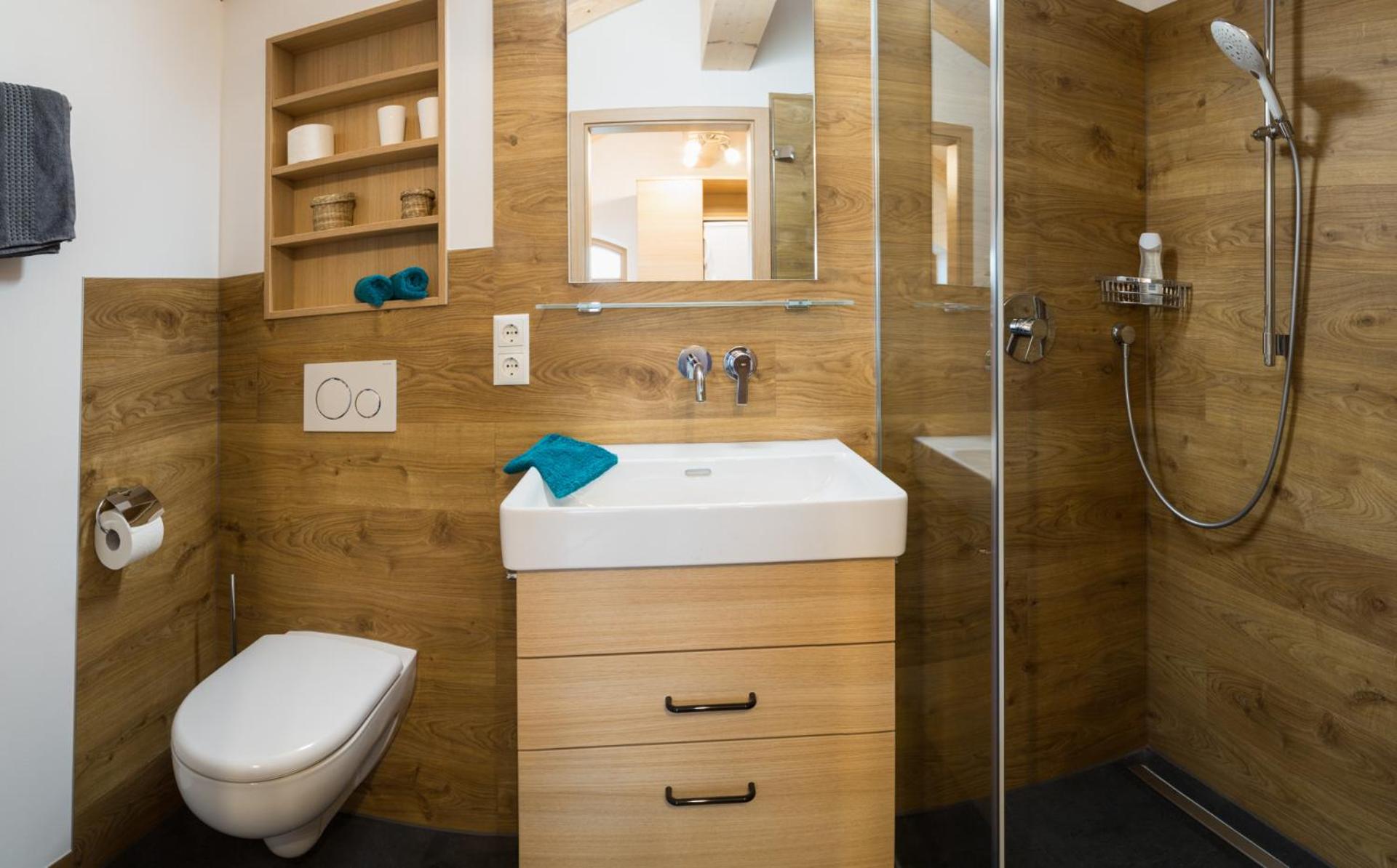 Double or Twin Room with Shower - Photo 3