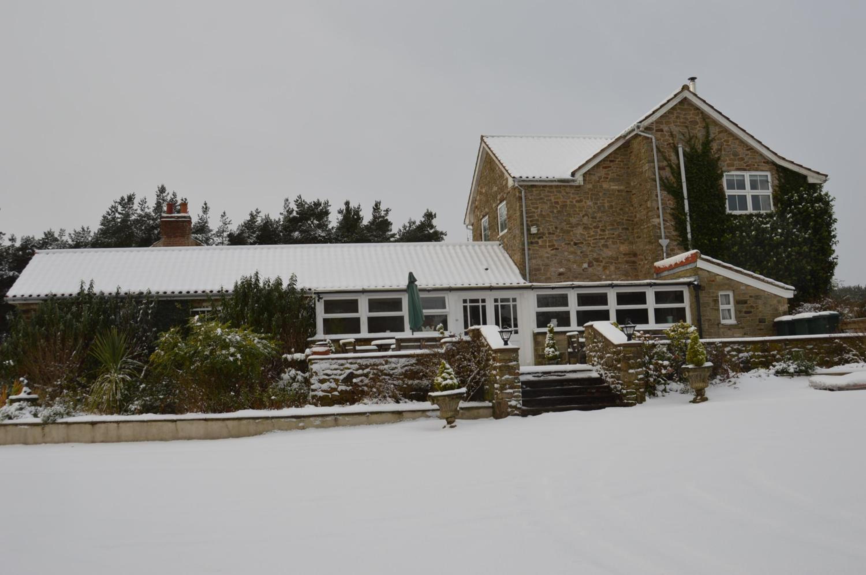 Three-Bedroom House photo 2