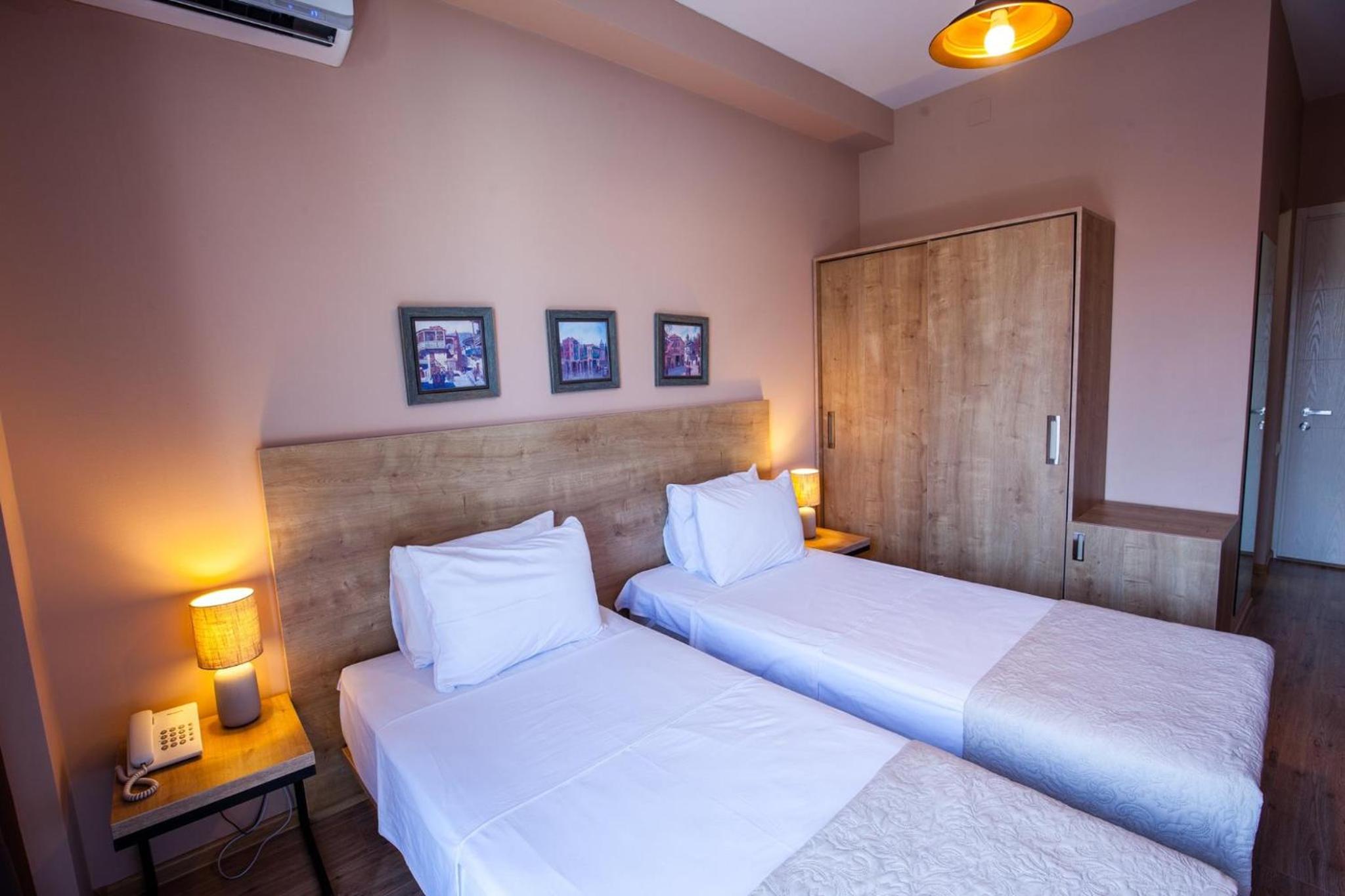 Double or Twin Room with City View photo 1
