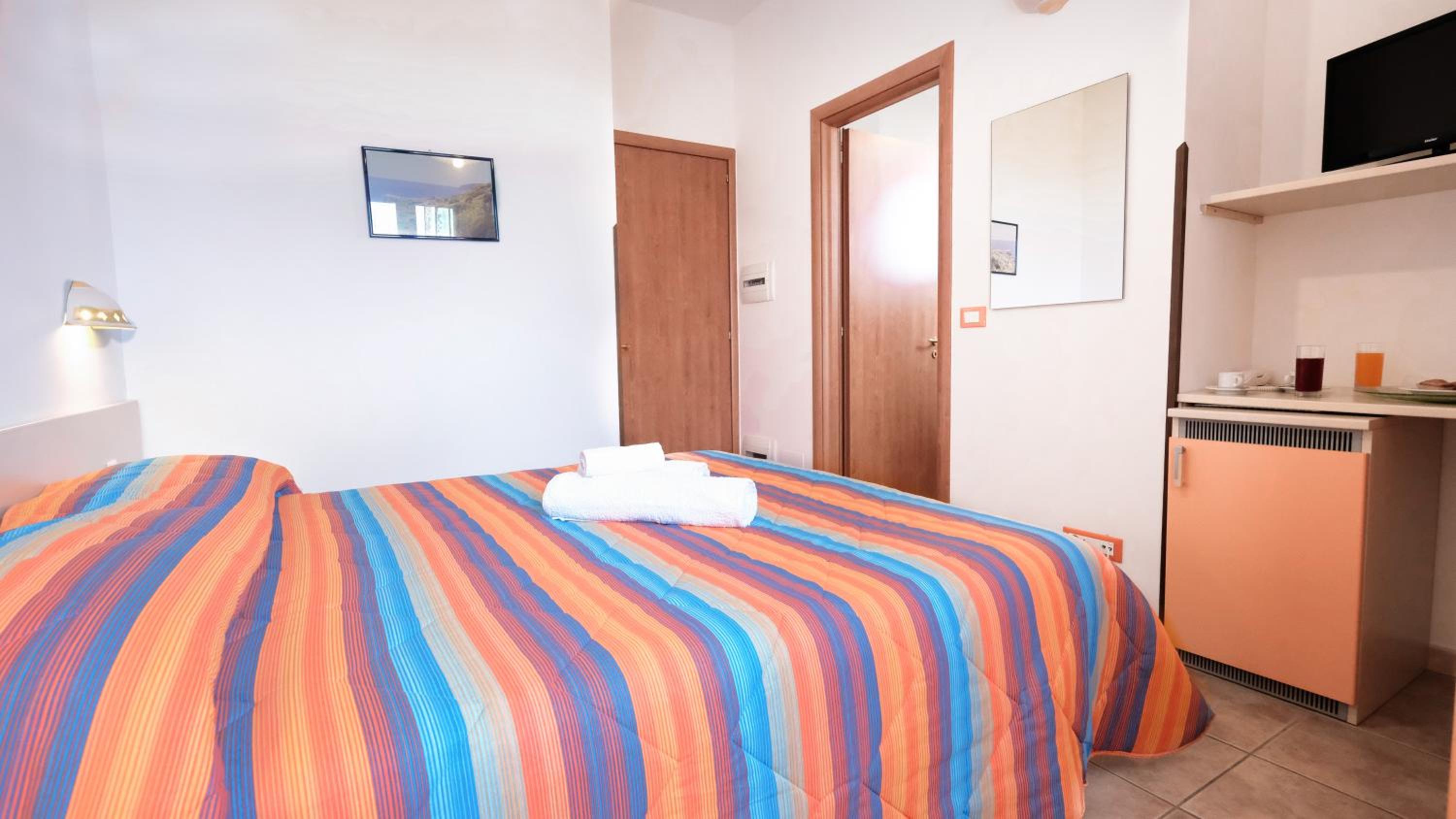 Standard Double Room photo 3