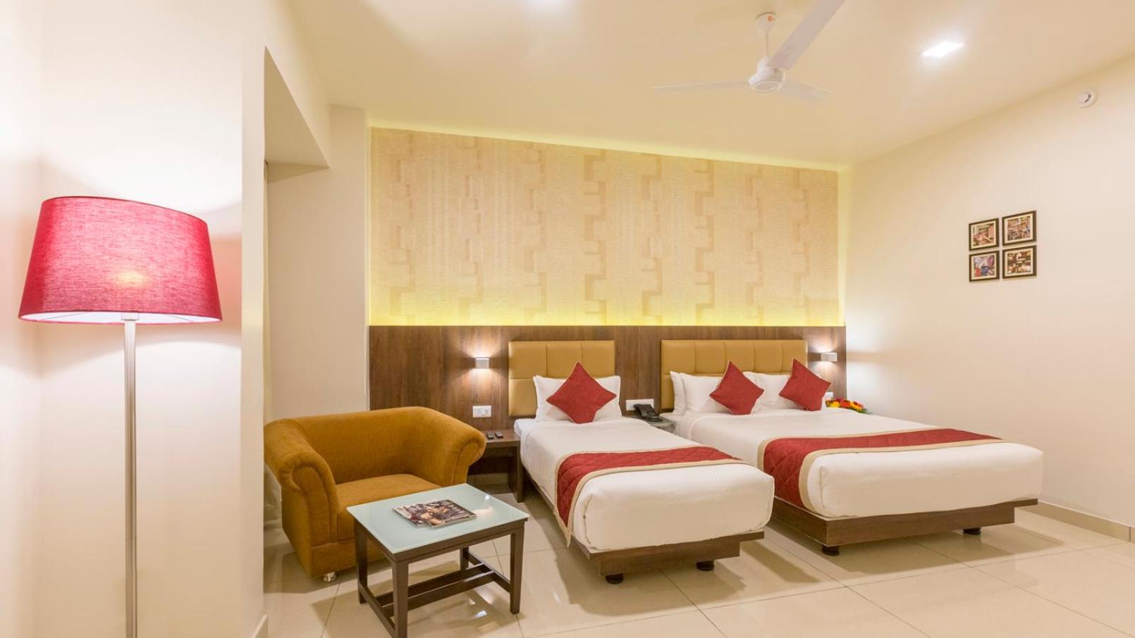 Deluxe Room - Photo 14