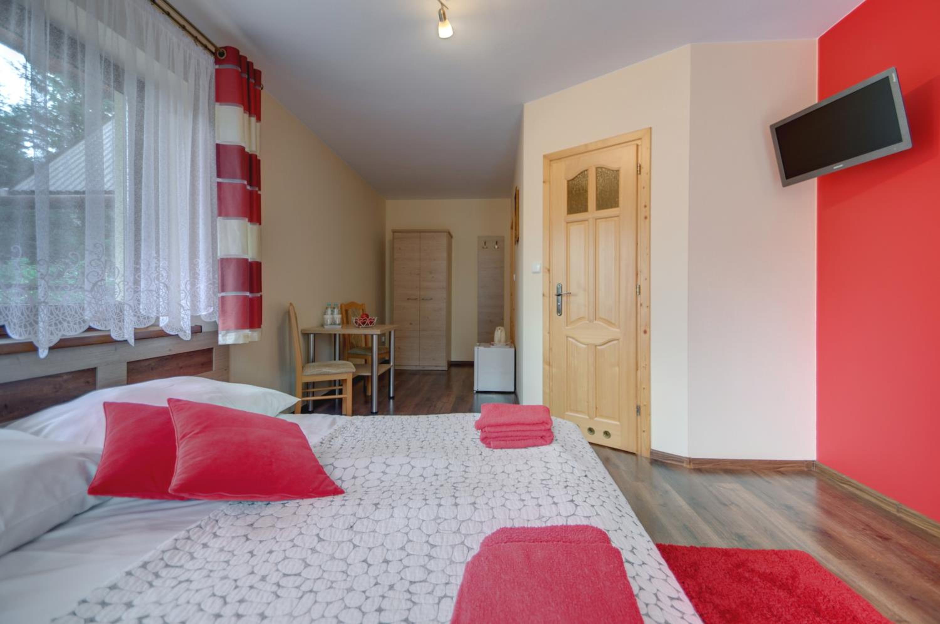 King Room with Mountain View photo 2