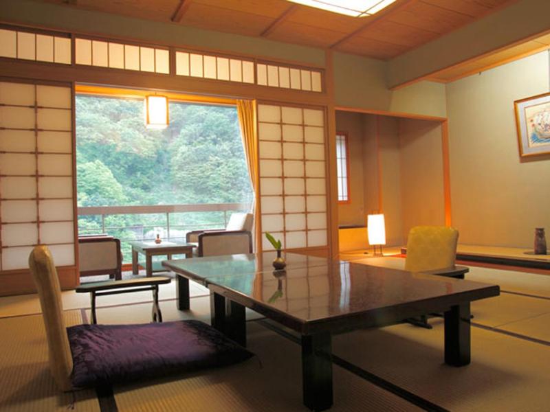 Japanese-Style Quadruple Room photo 2