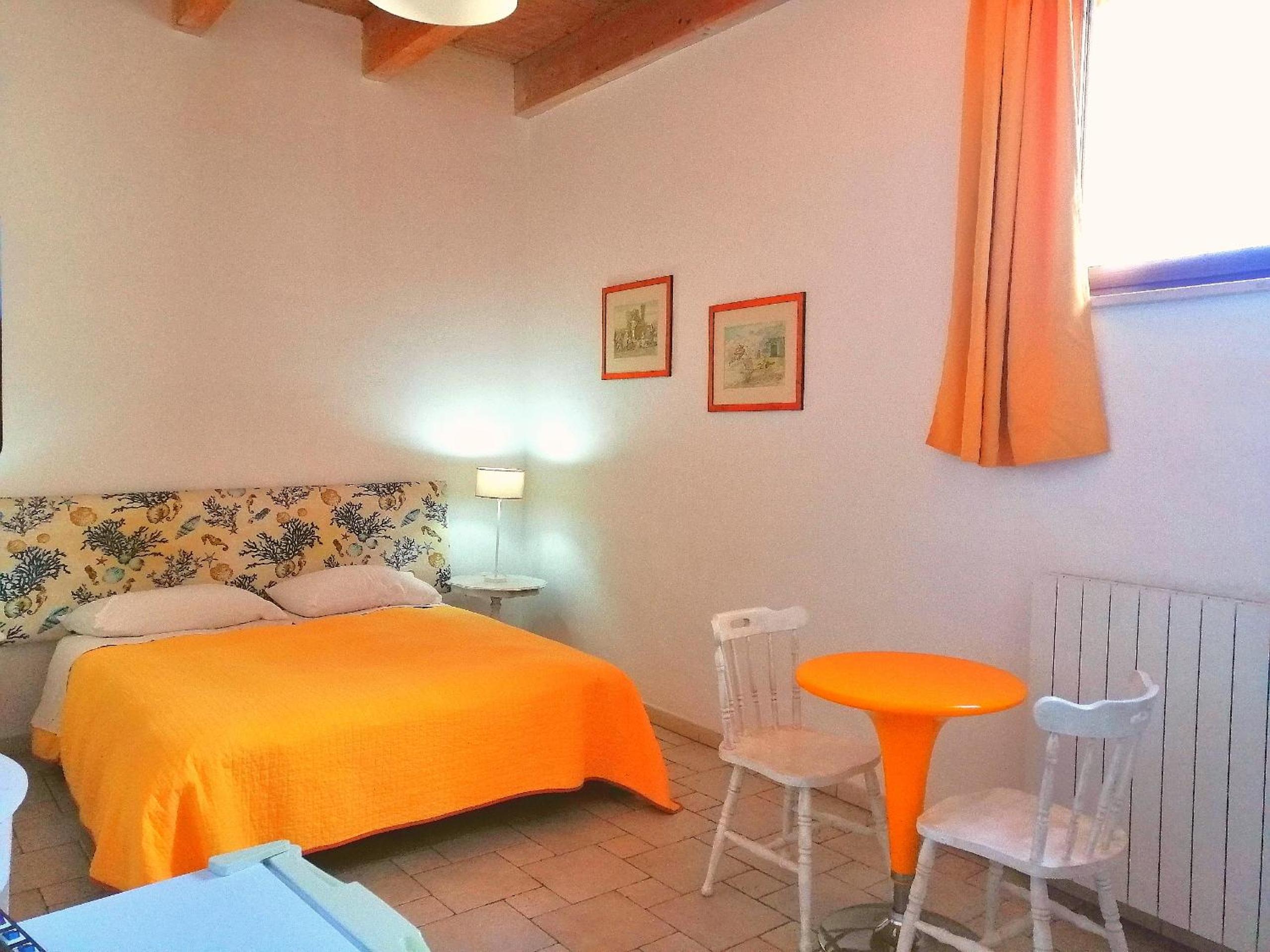 Double Room - Photo 5