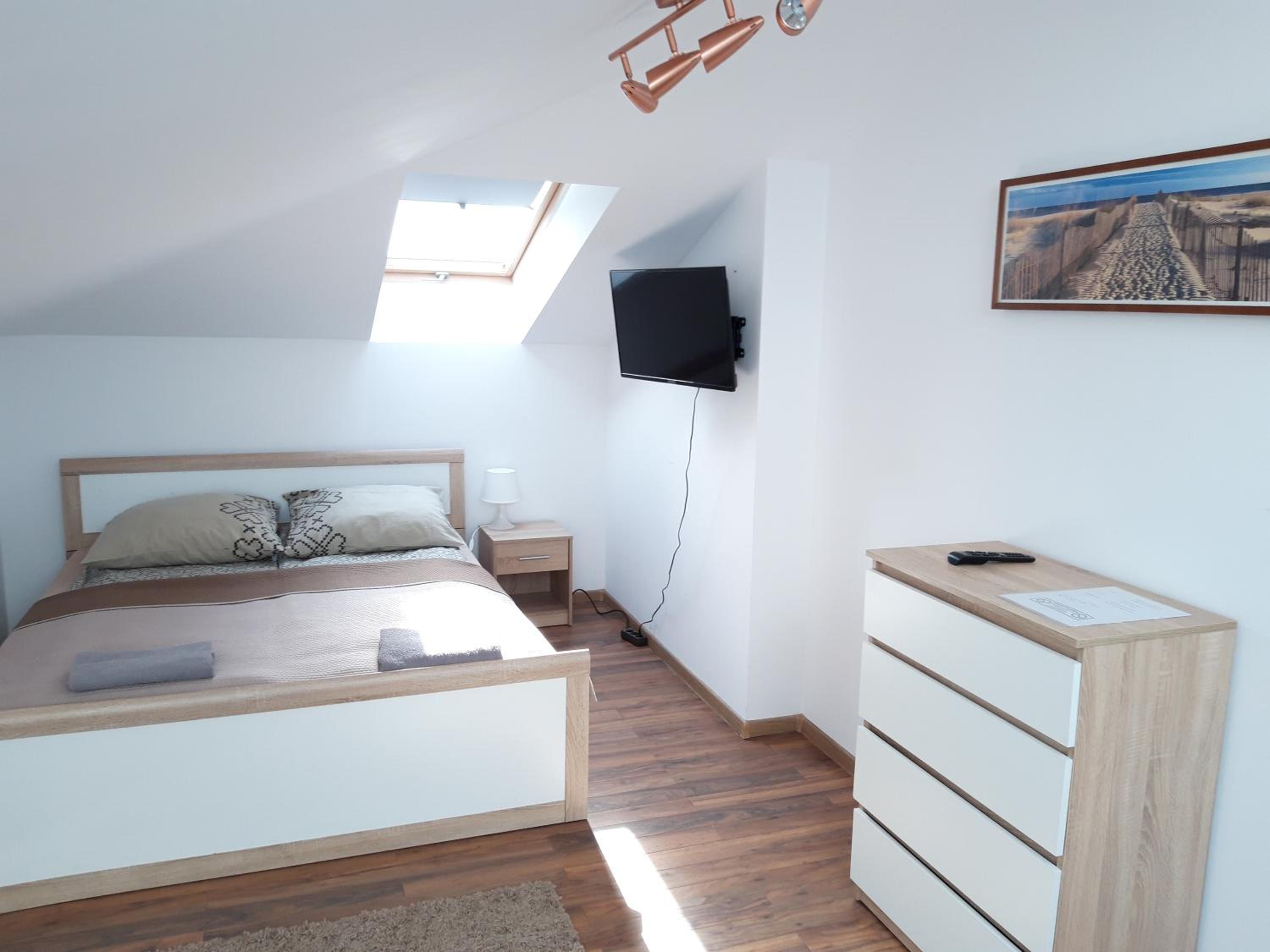 Double Room with Shared Bathroom photo 1