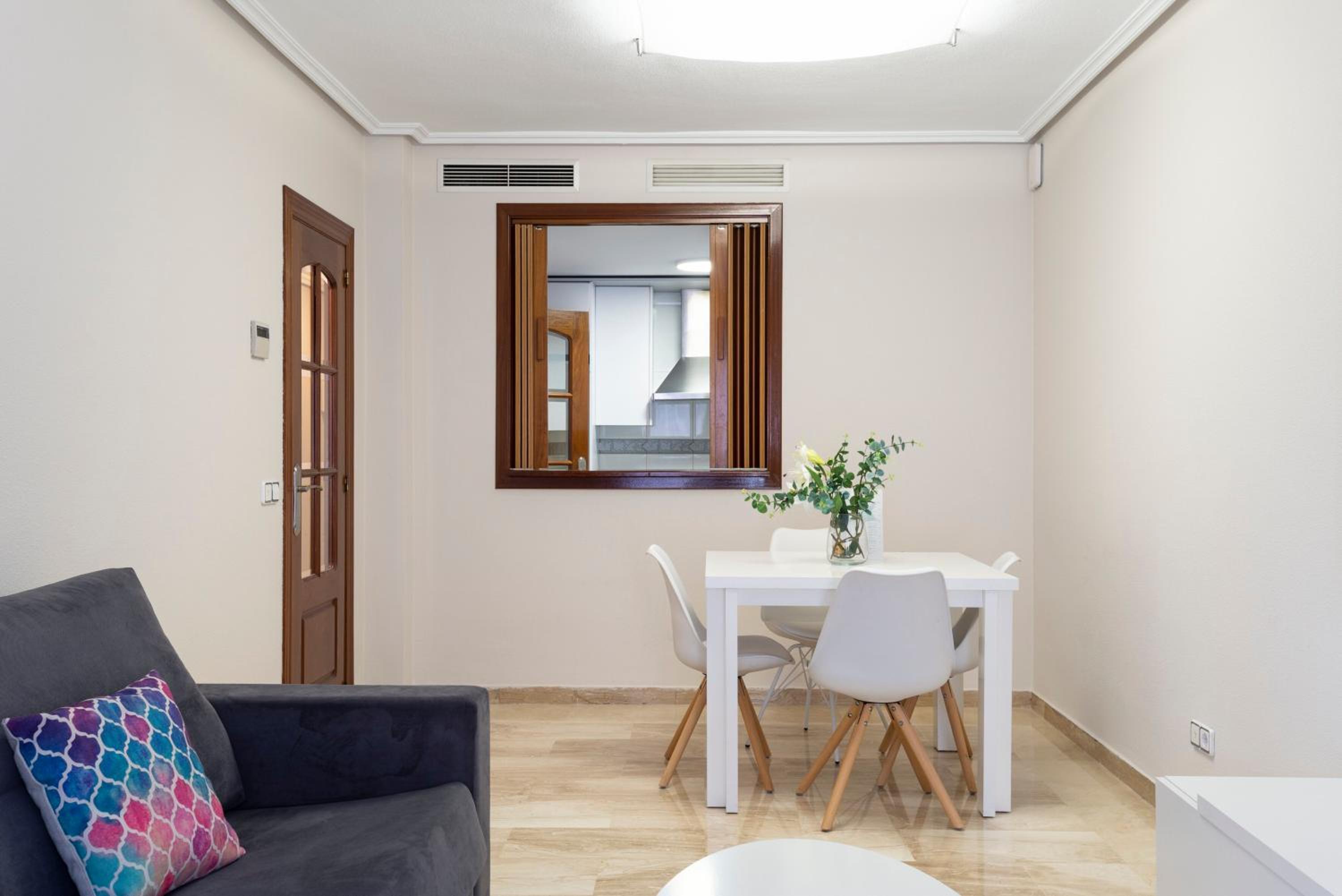 1 Bedroom Apartment (2 Adults) - Photo 11