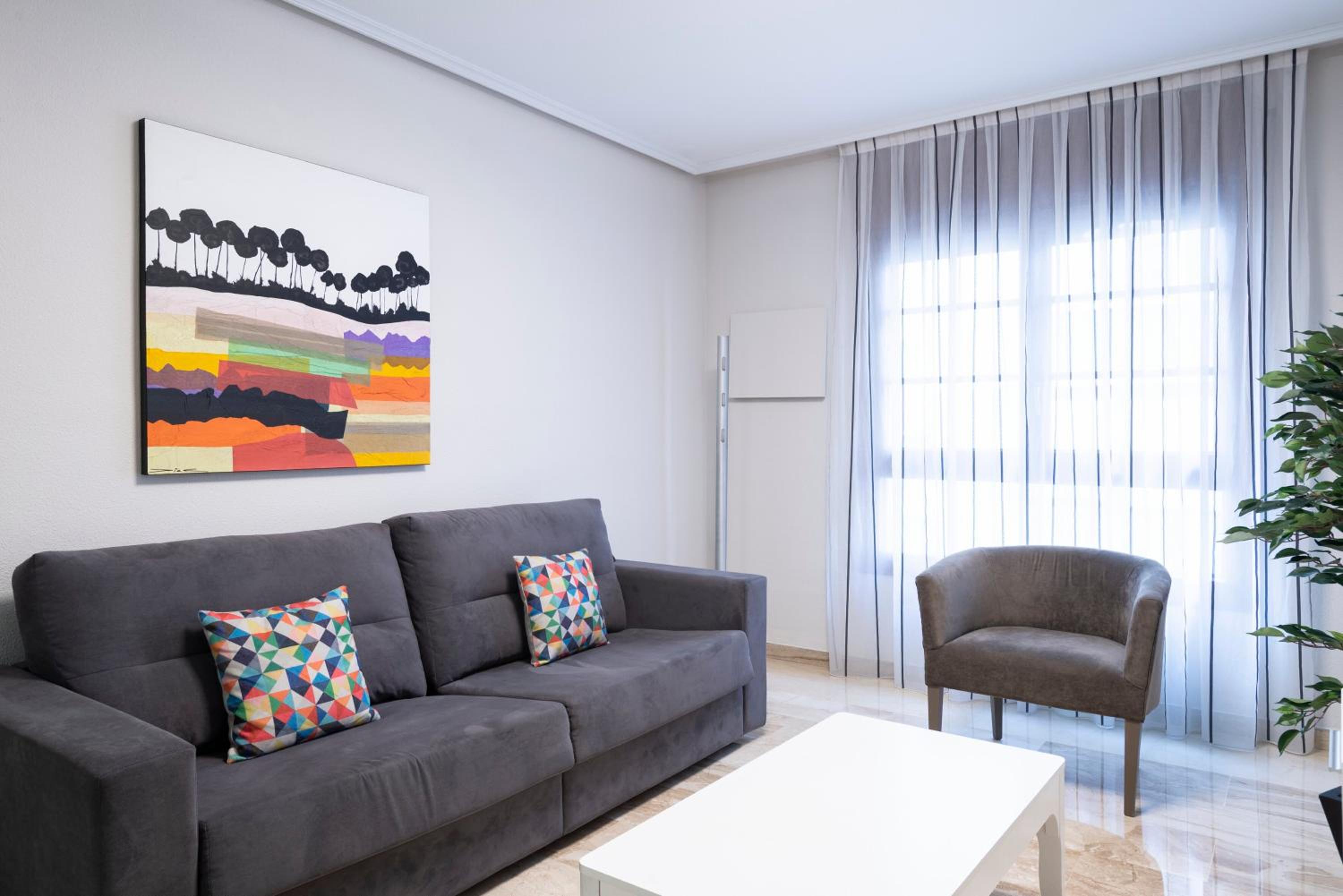 1 Bedroom Apartment (2 Adults) - Photo 5