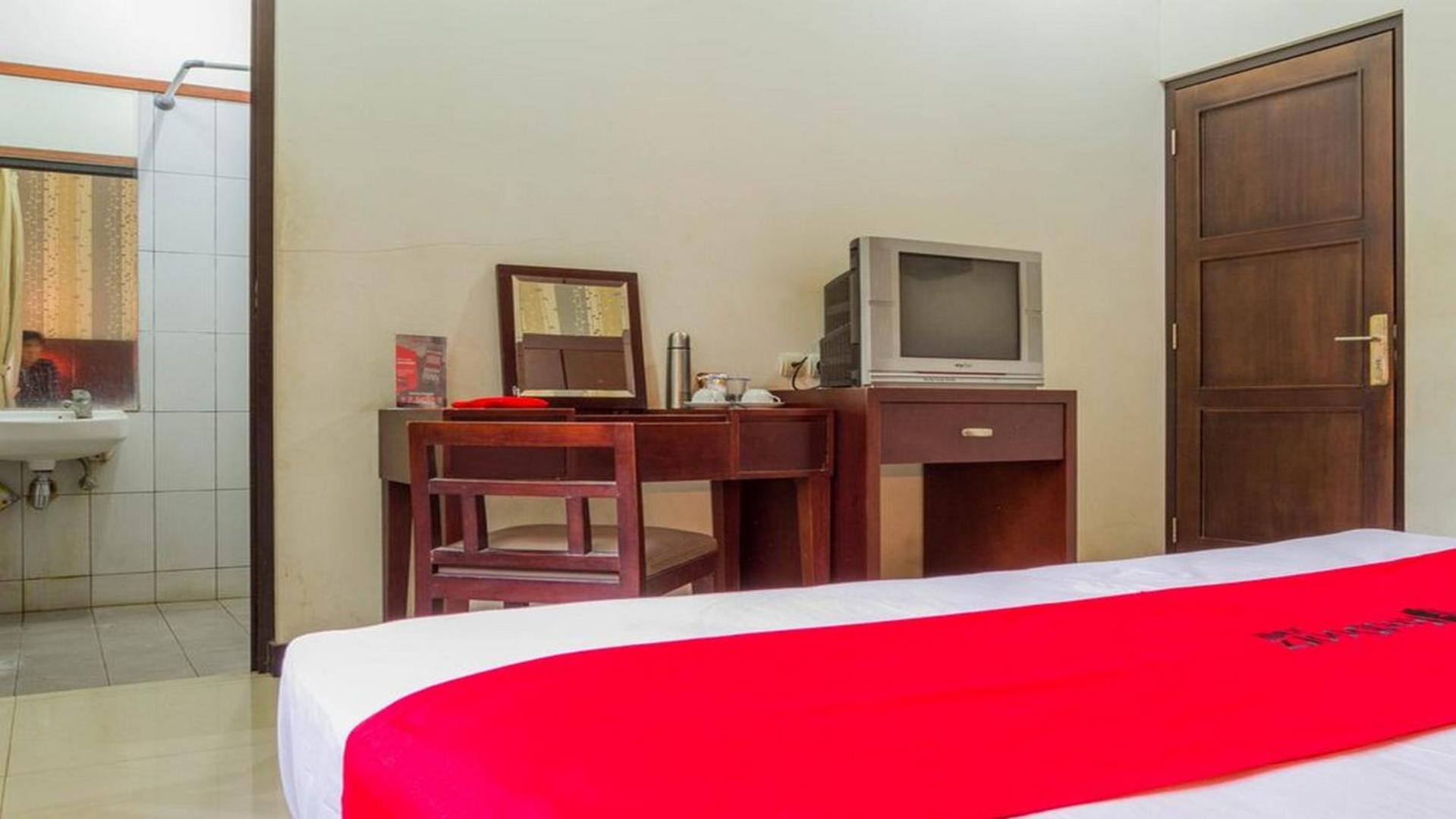 Standard Double Room - Photo 8