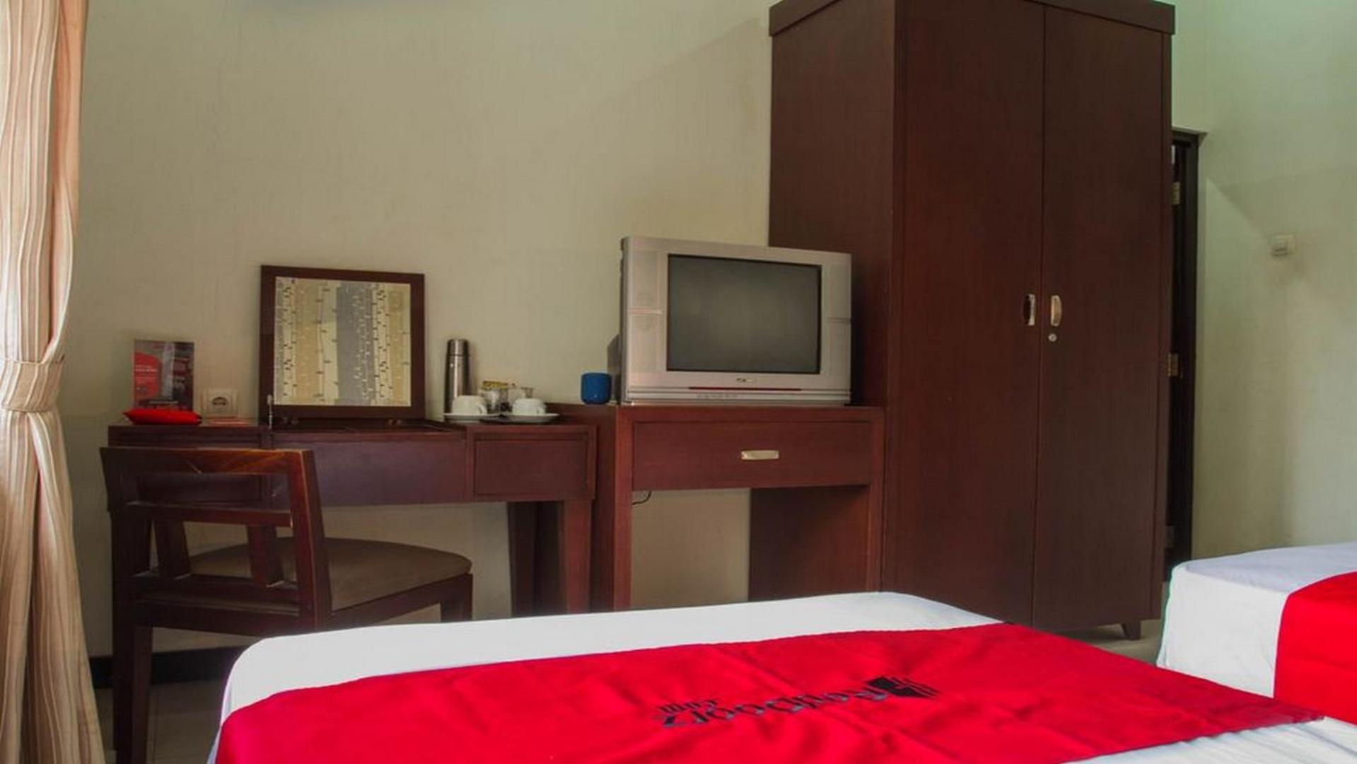 Standard Double Room - Photo 7