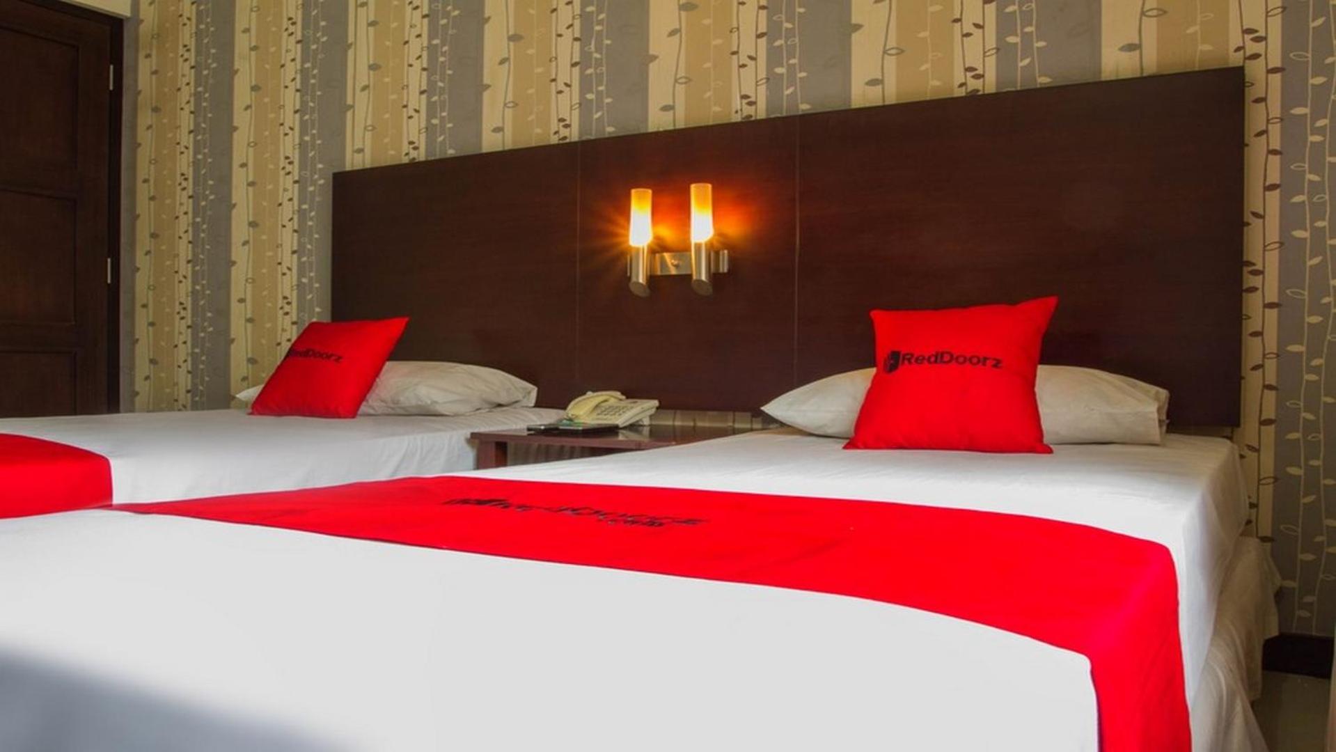 Standard Double Room - Photo 6