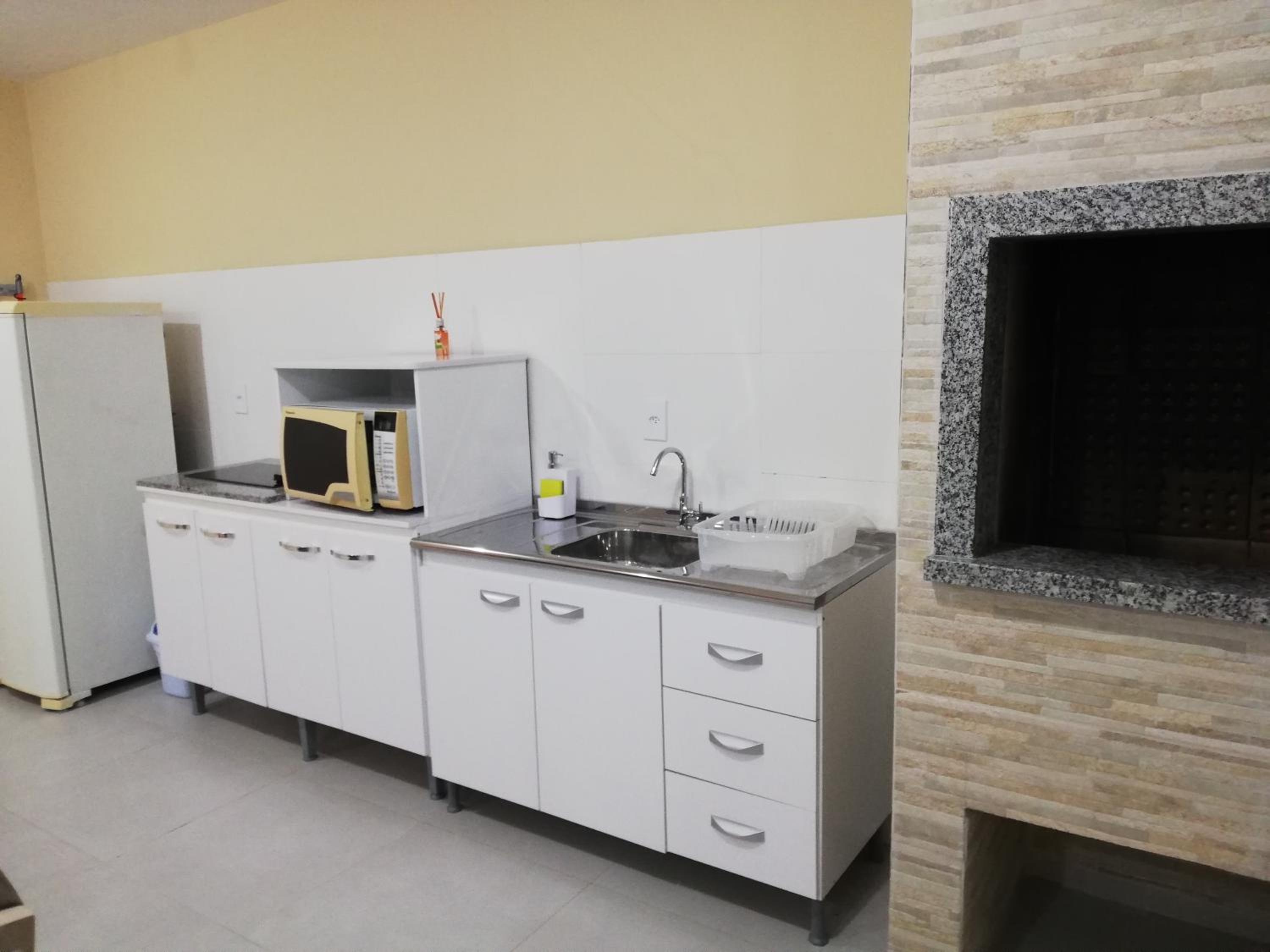 Studio Apartment - Photo 34