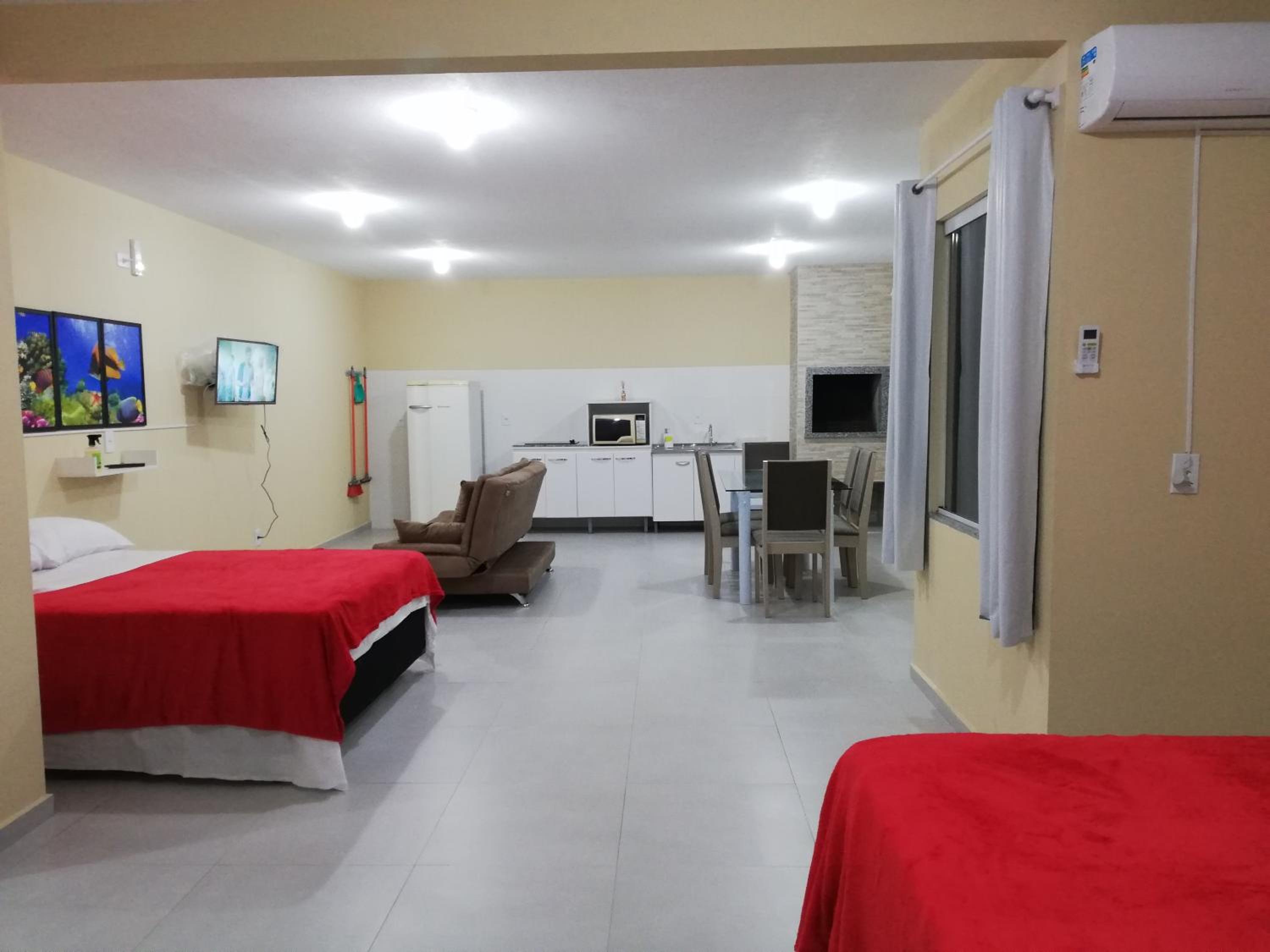 Studio Apartment - Photo 37
