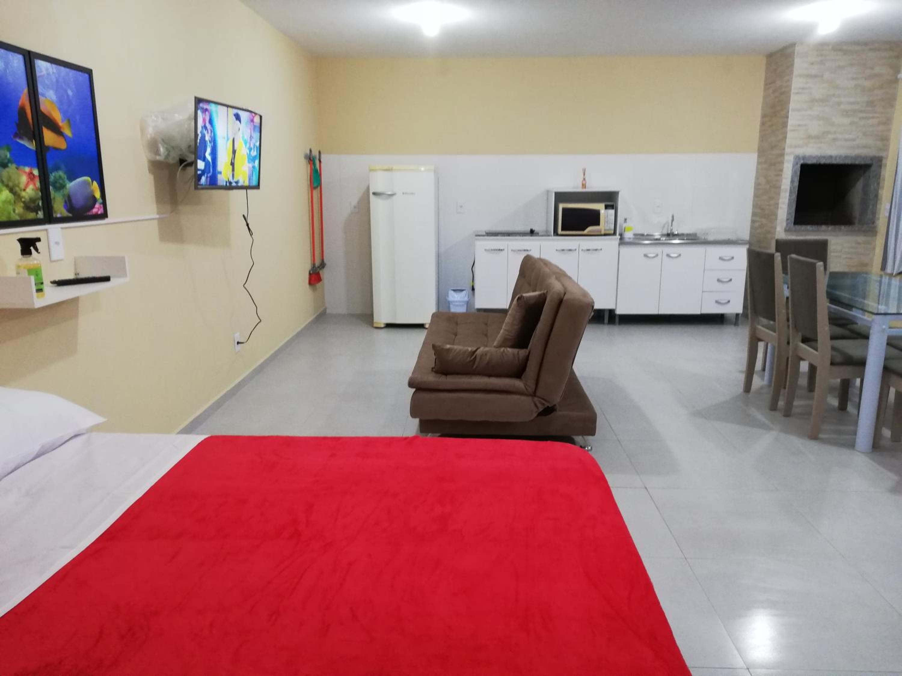 Studio Apartment - Photo 39