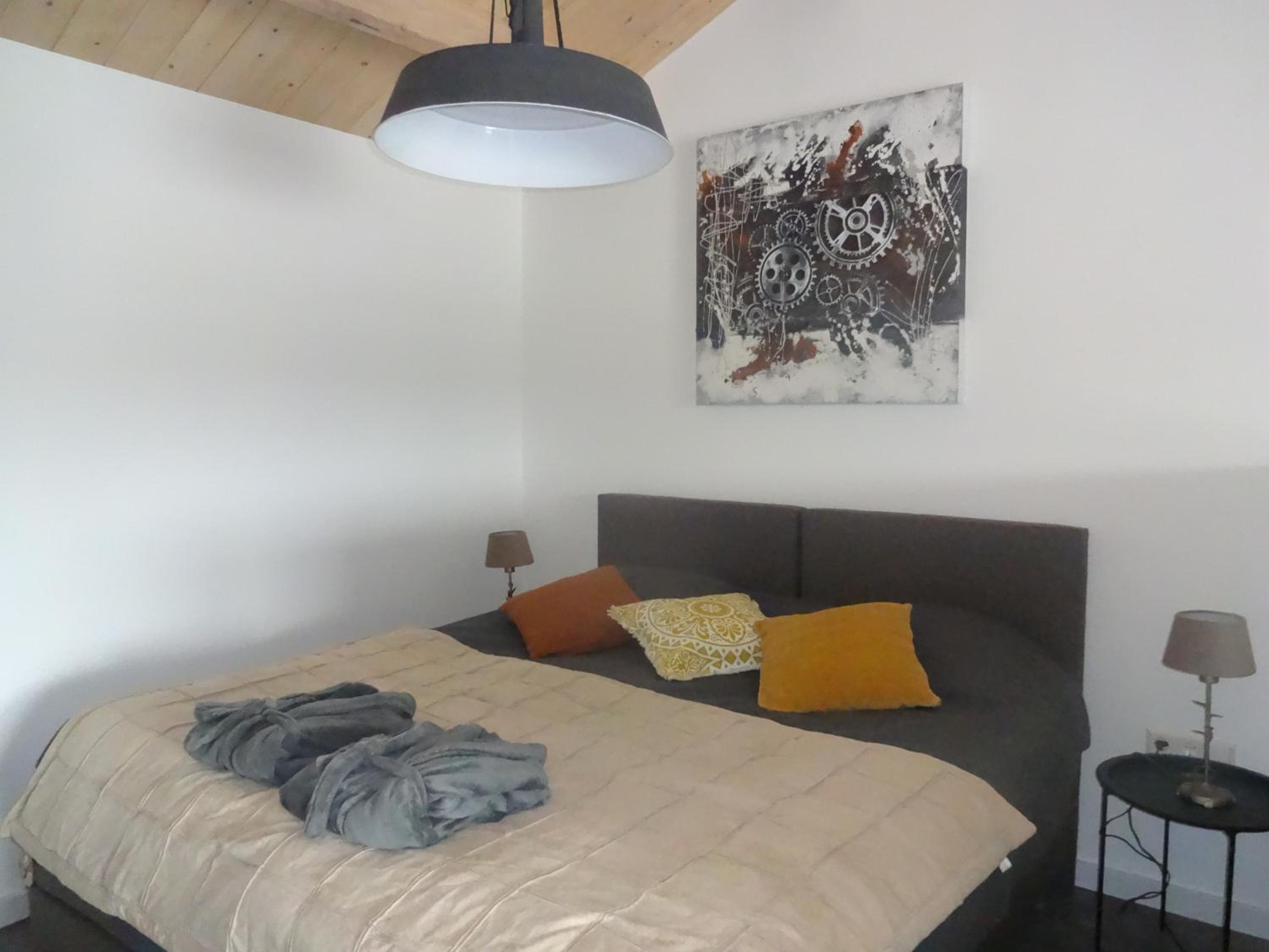 Apartment - Ground Floor photo 2